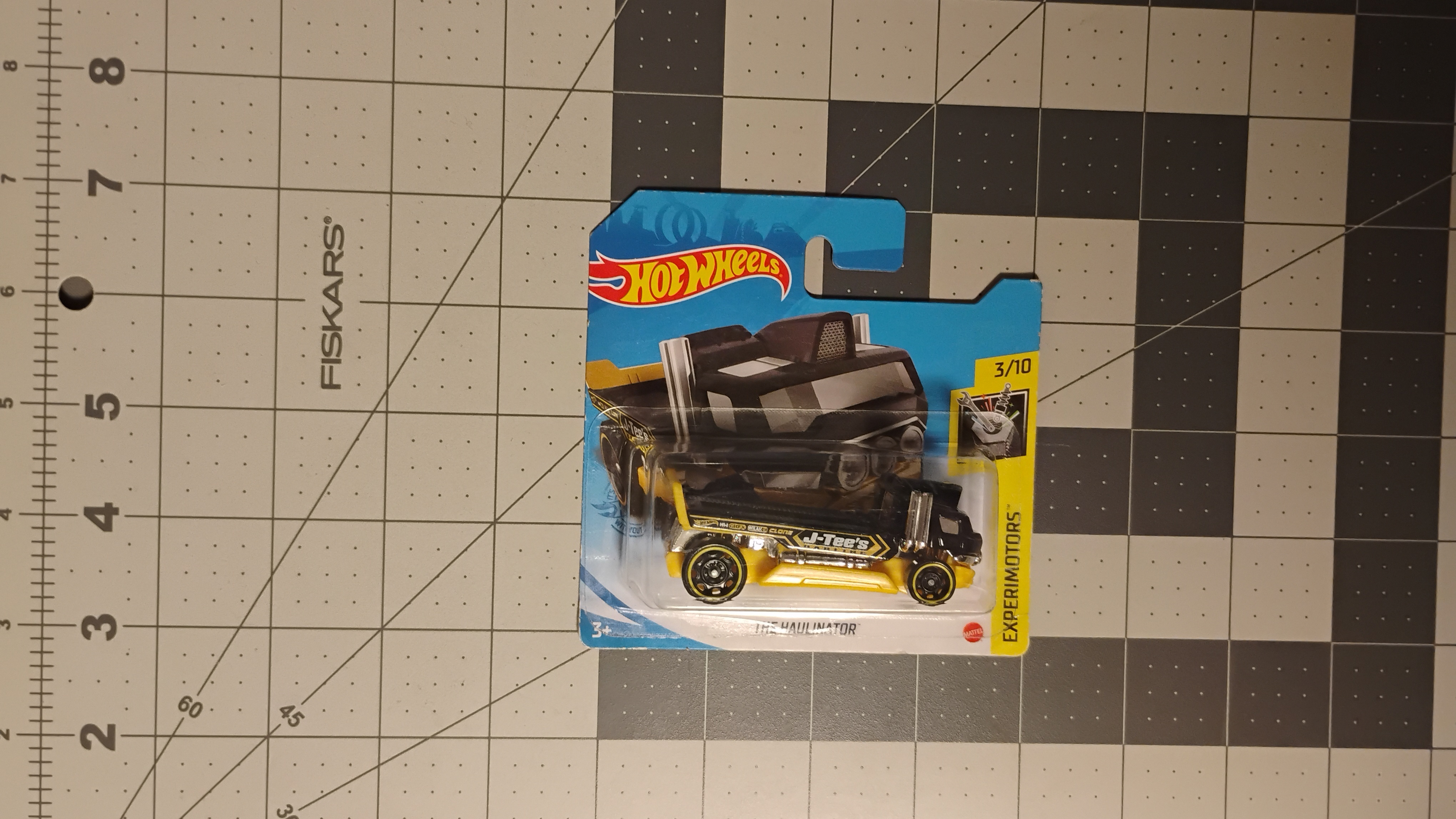 2021 Hot Wheels Experimotors- The Haulinator