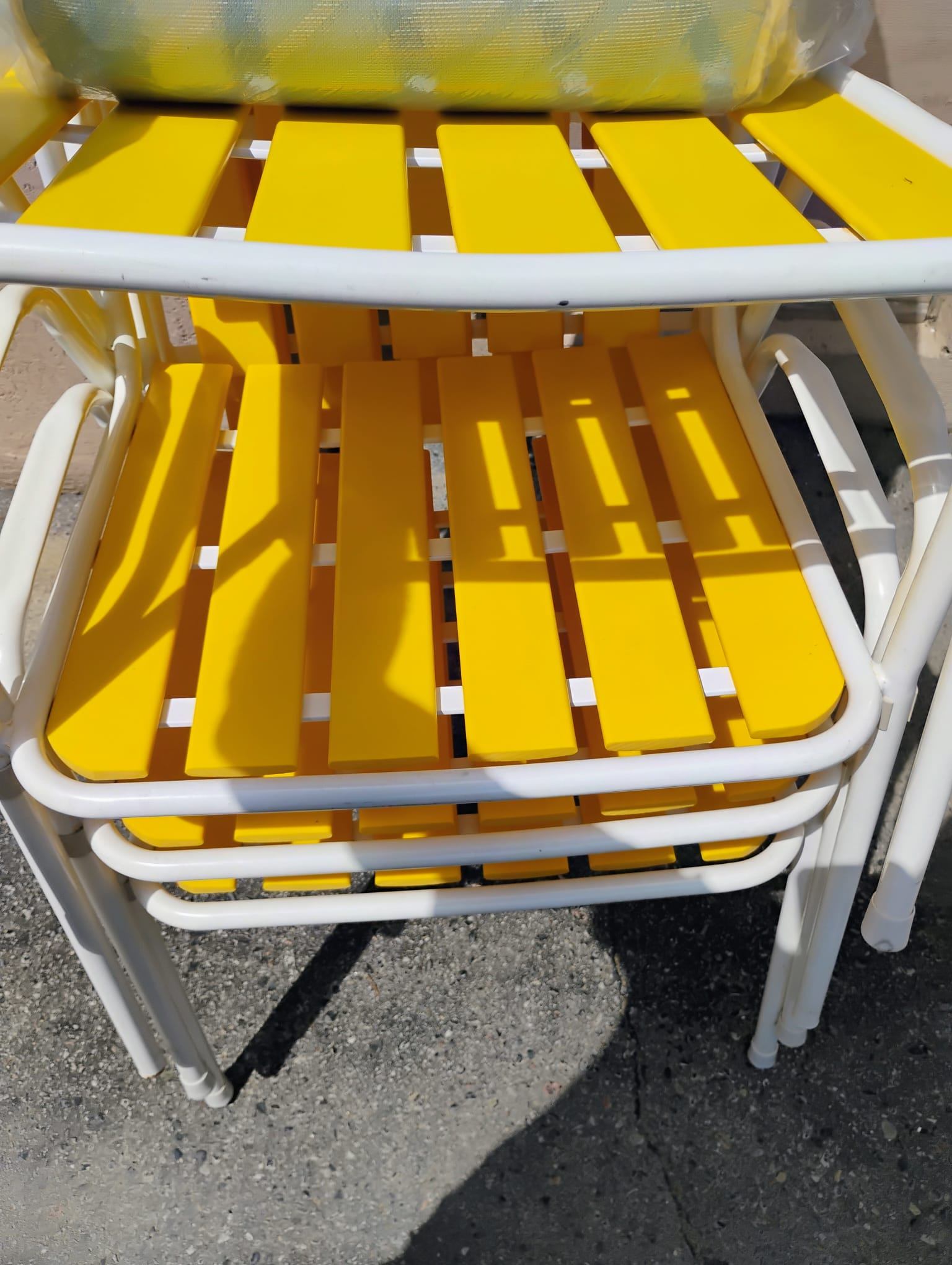 Vintage 80s Heavy Duty Yellow/White Patio Chairs w/Covers NEW!!! - photo 4