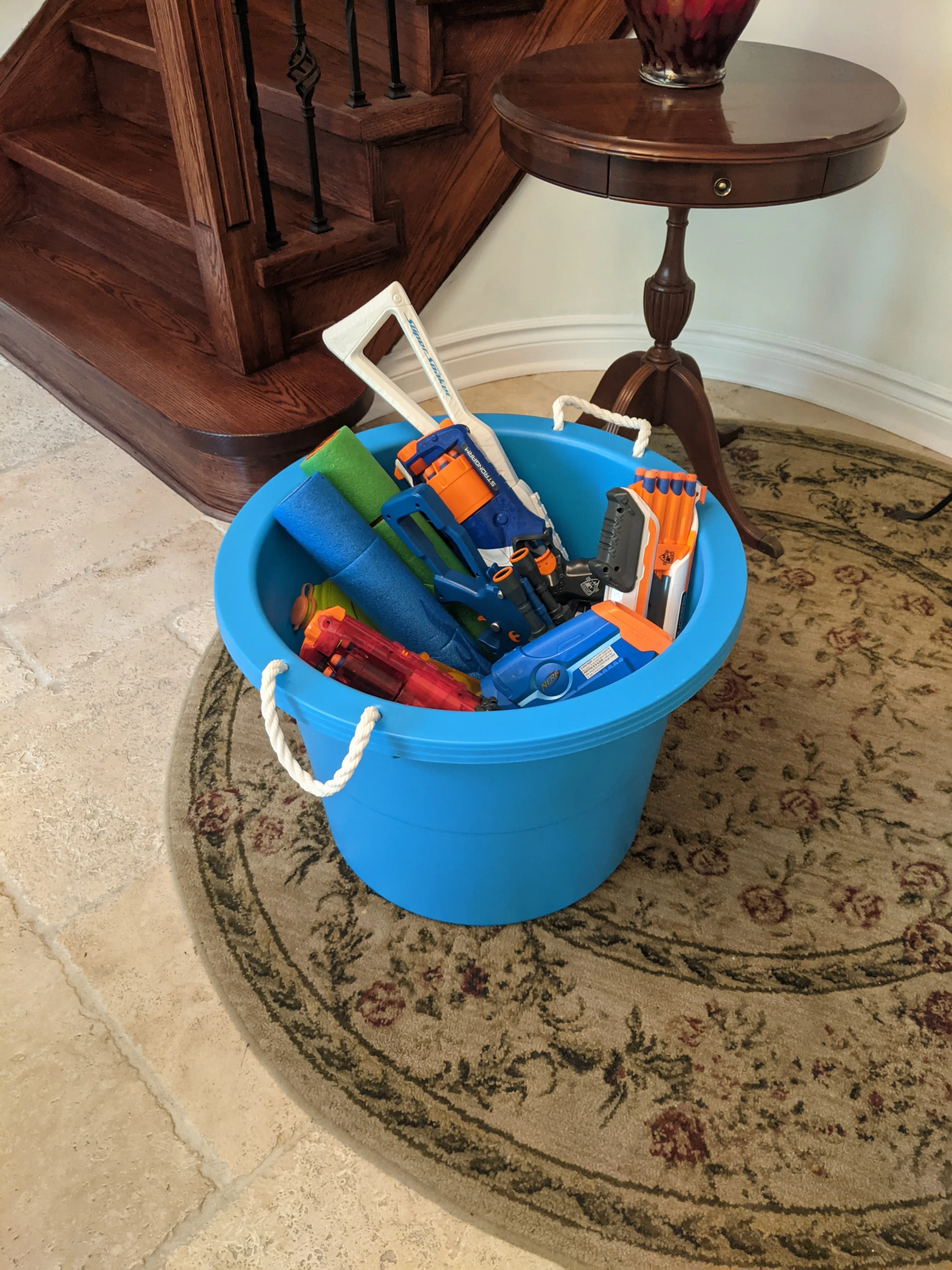 Bucket of Nerf Guns, Water Toys and Outdoor Toys