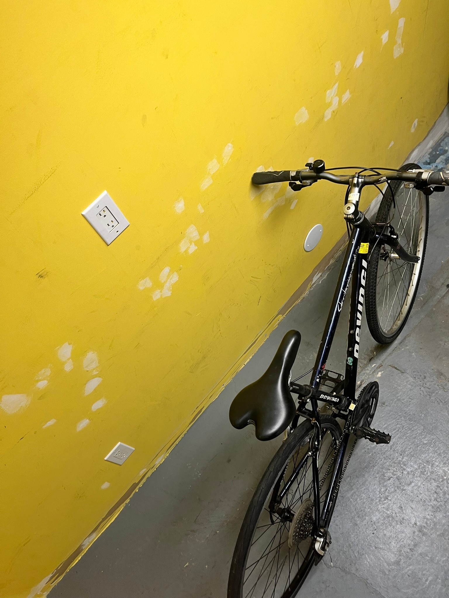 Used Devinci Hybrid Bike - photo 4