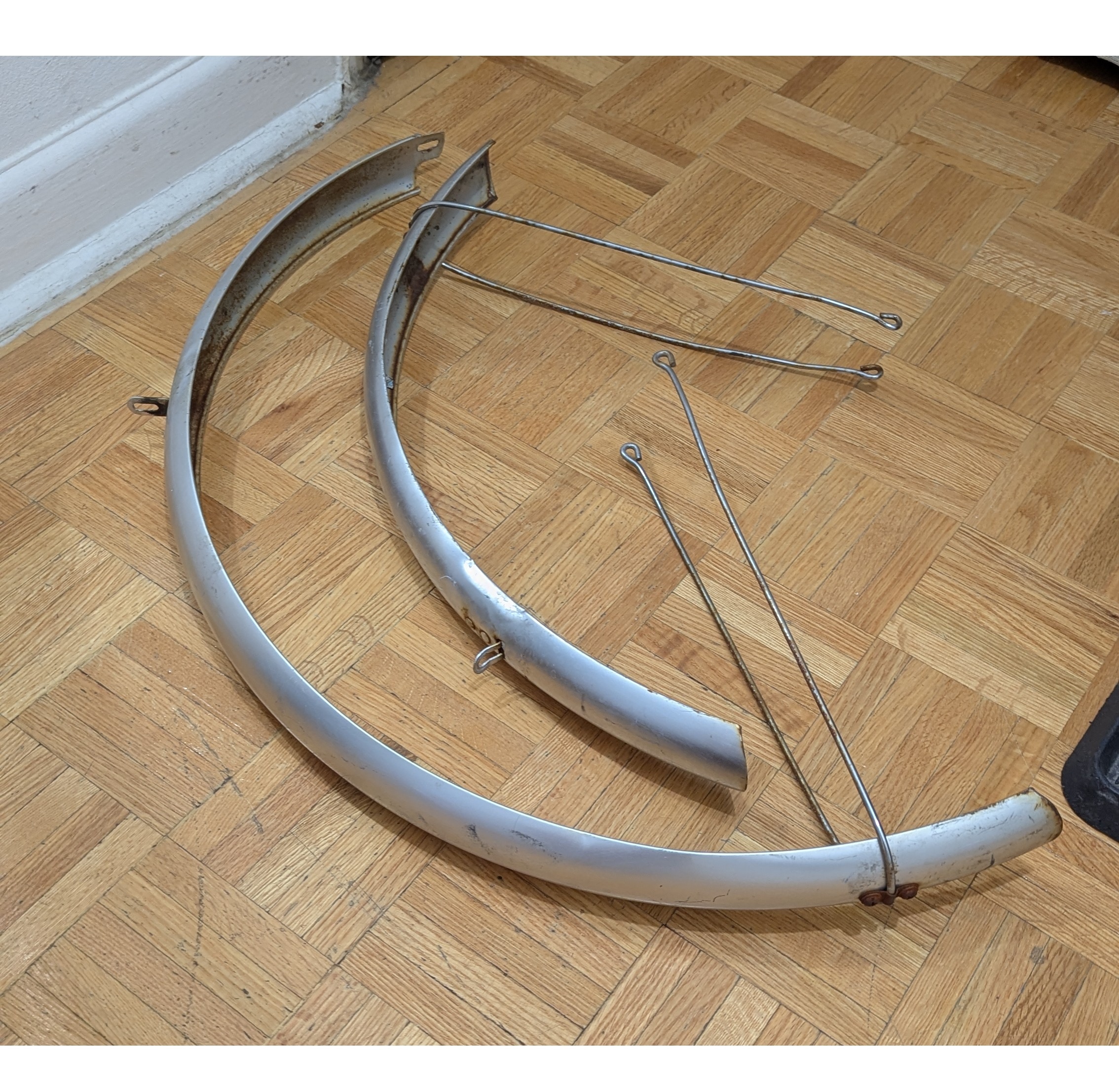 26" Bike FENDERS Braces Bicycle Fenders Set of 2