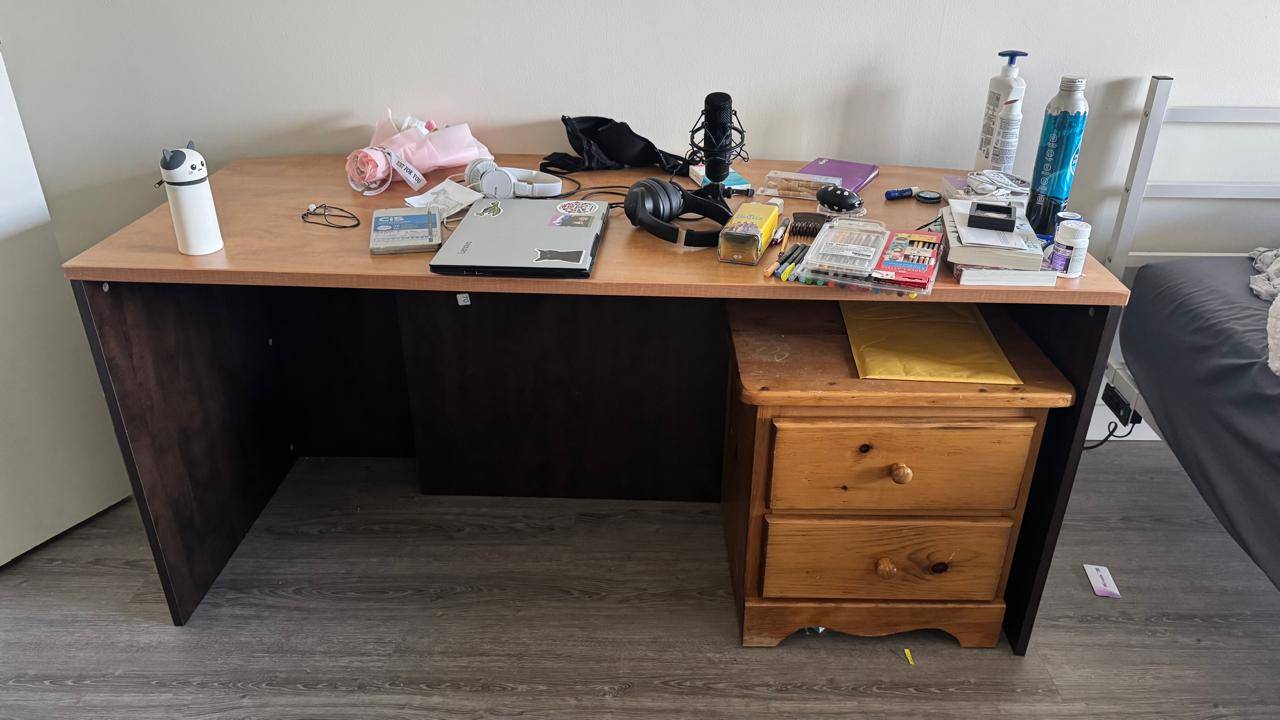 Desk with Drawer Unit - photo 3