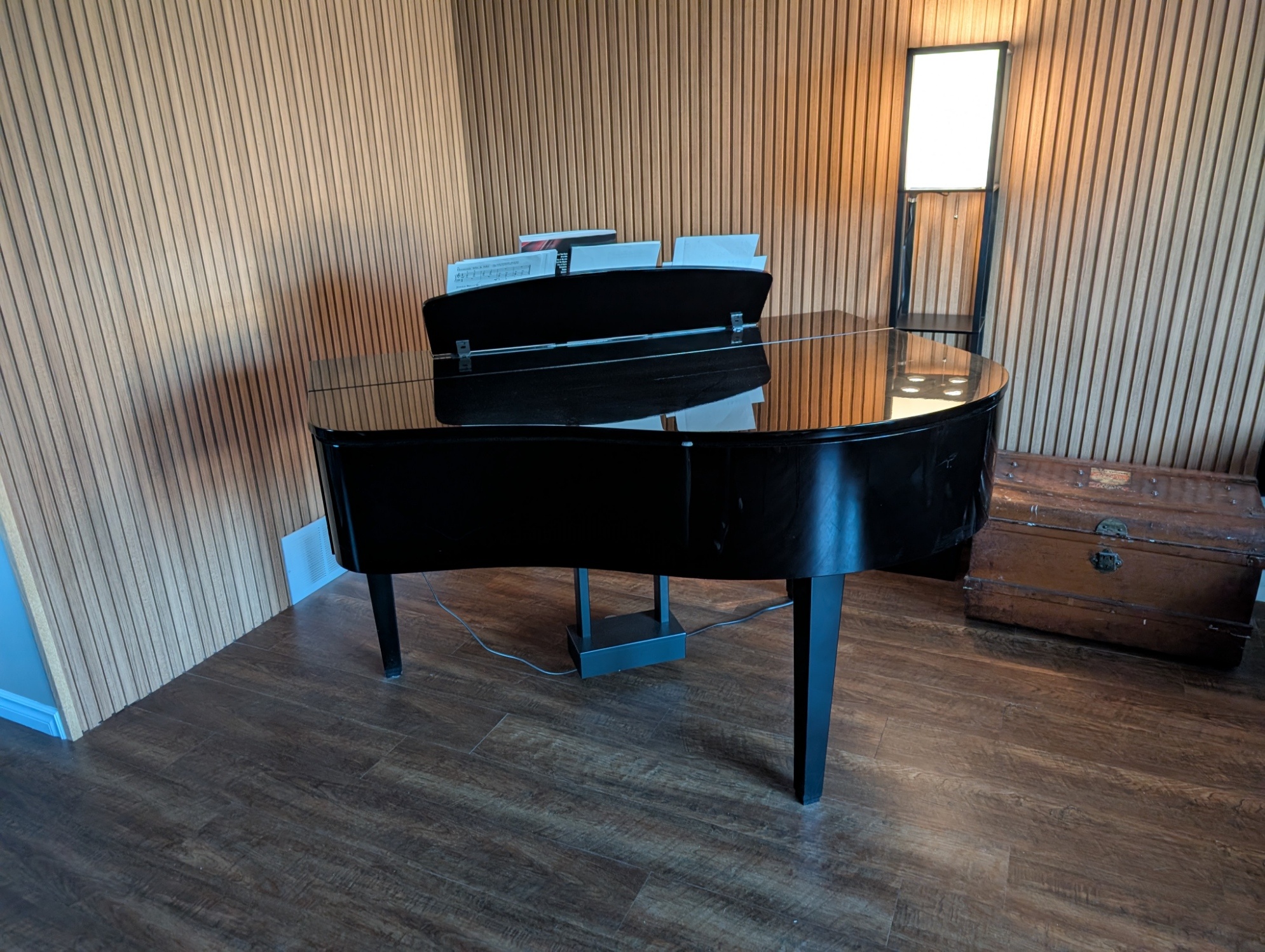 Yamaha Digital Baby Grand Piano - photo 3