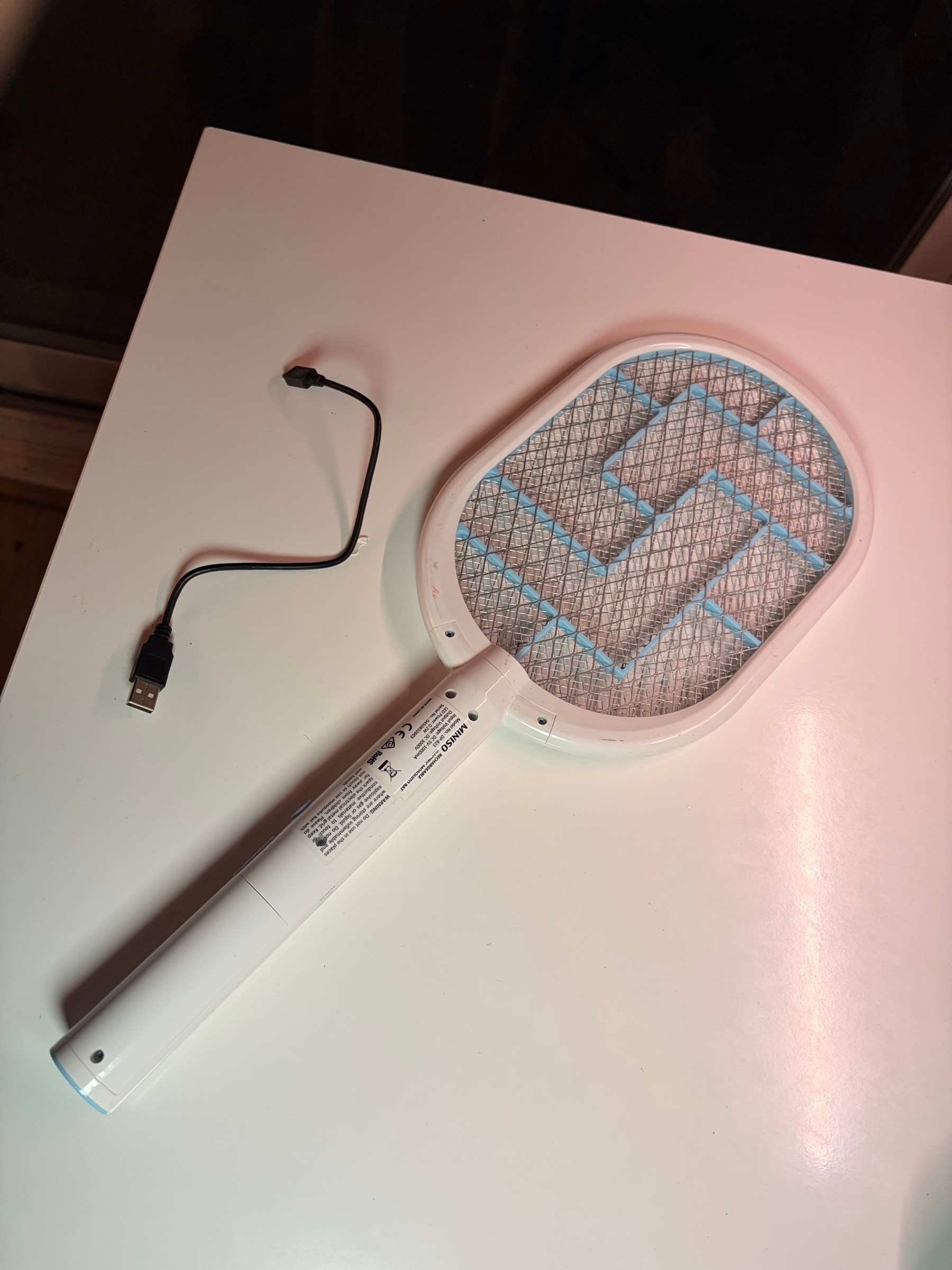MINISO rechargeable electric mosquito swatter - photo 2