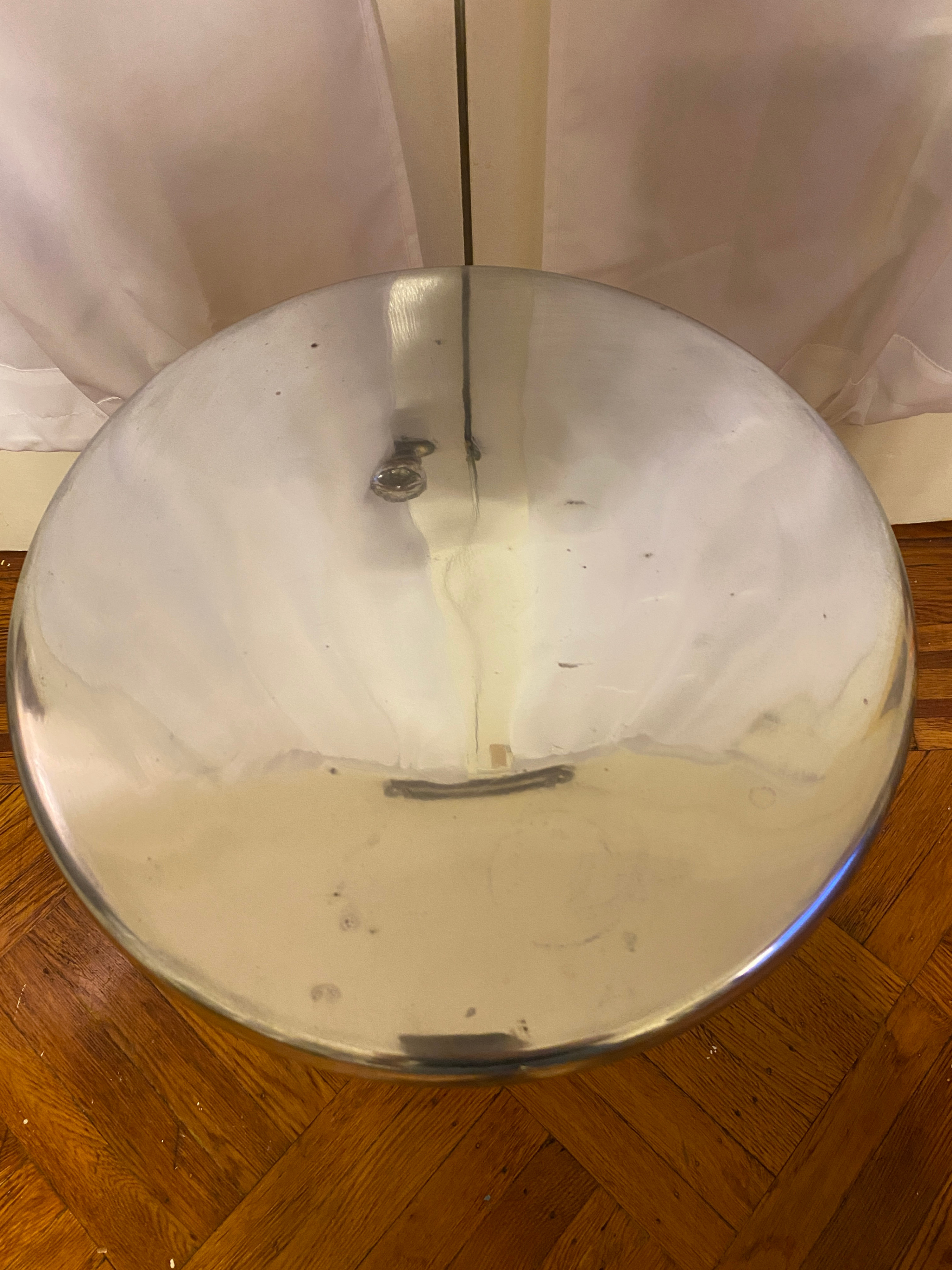 Deco 79 Aluminum Metal Small Turned Pedestal End Table - photo 4