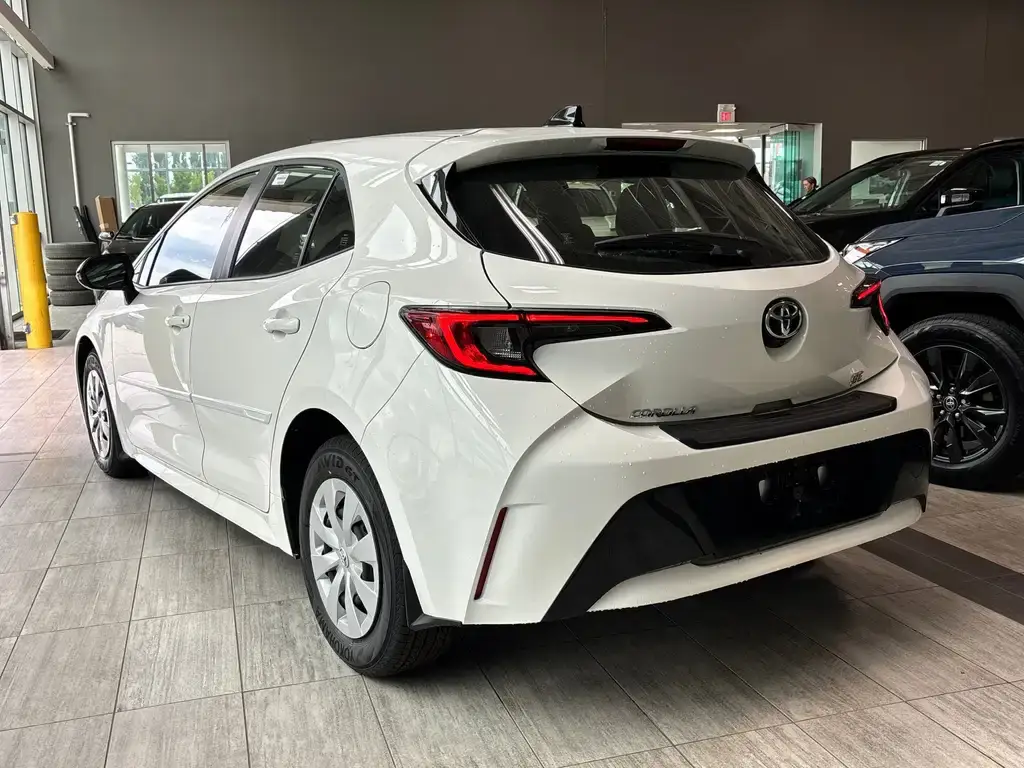 2026 Toyota Corolla Hatchback - photo 3