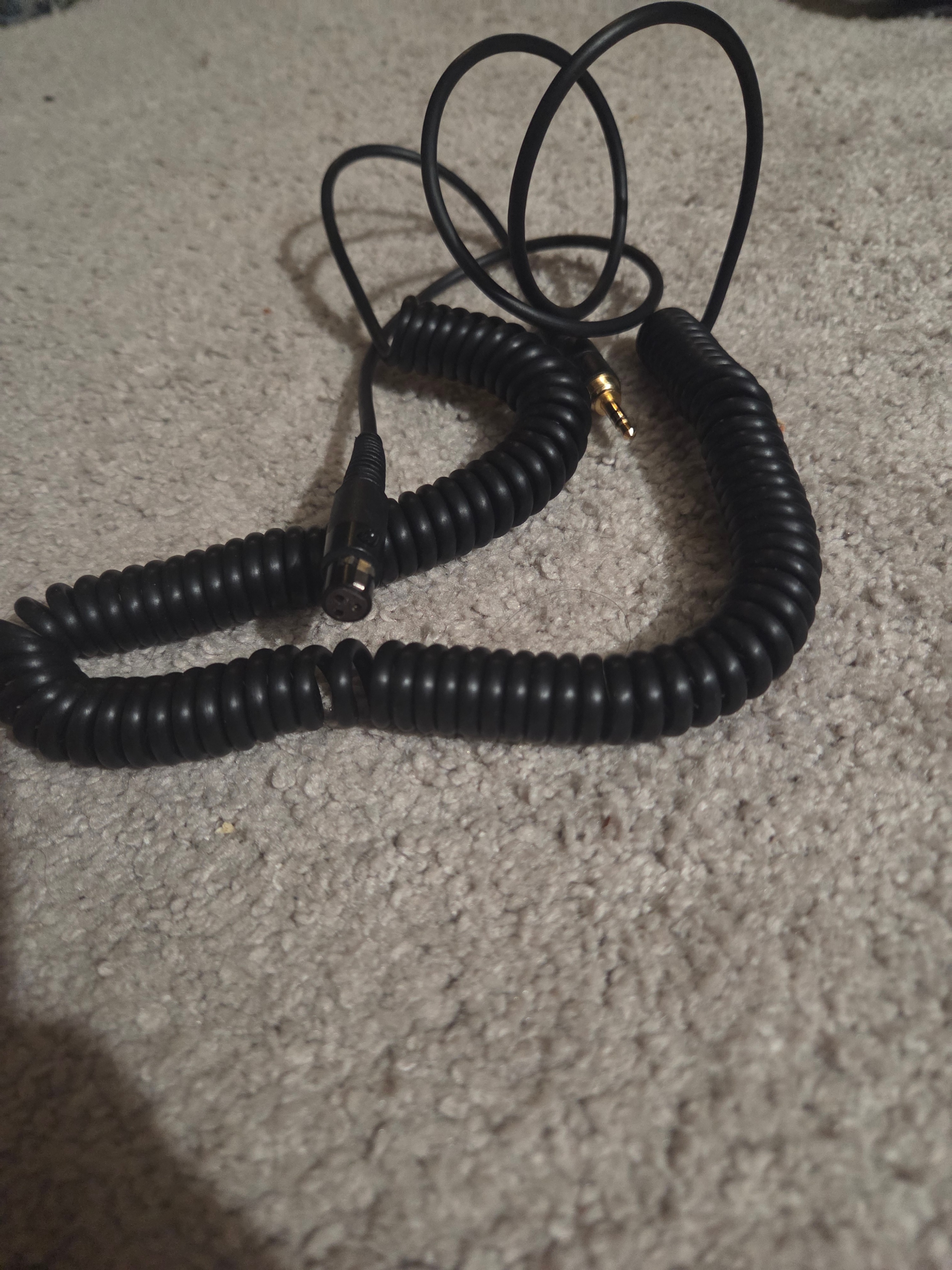 Coiled Mini-XLR to 3.5mm Studio Headphone Replacement Cable