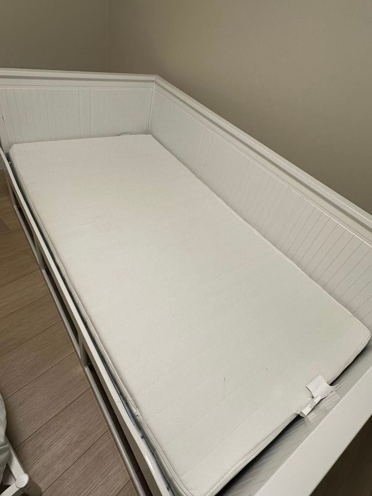 Mattress & Bedframe