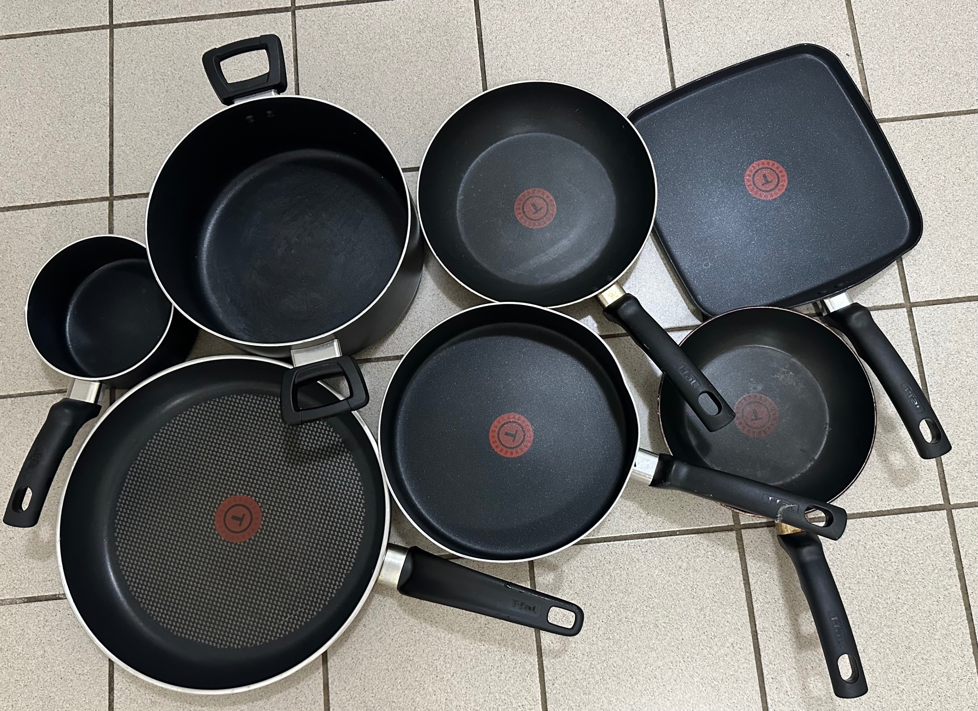 T-fal Non-Stick Cookware Set – 7 Pieces – $35