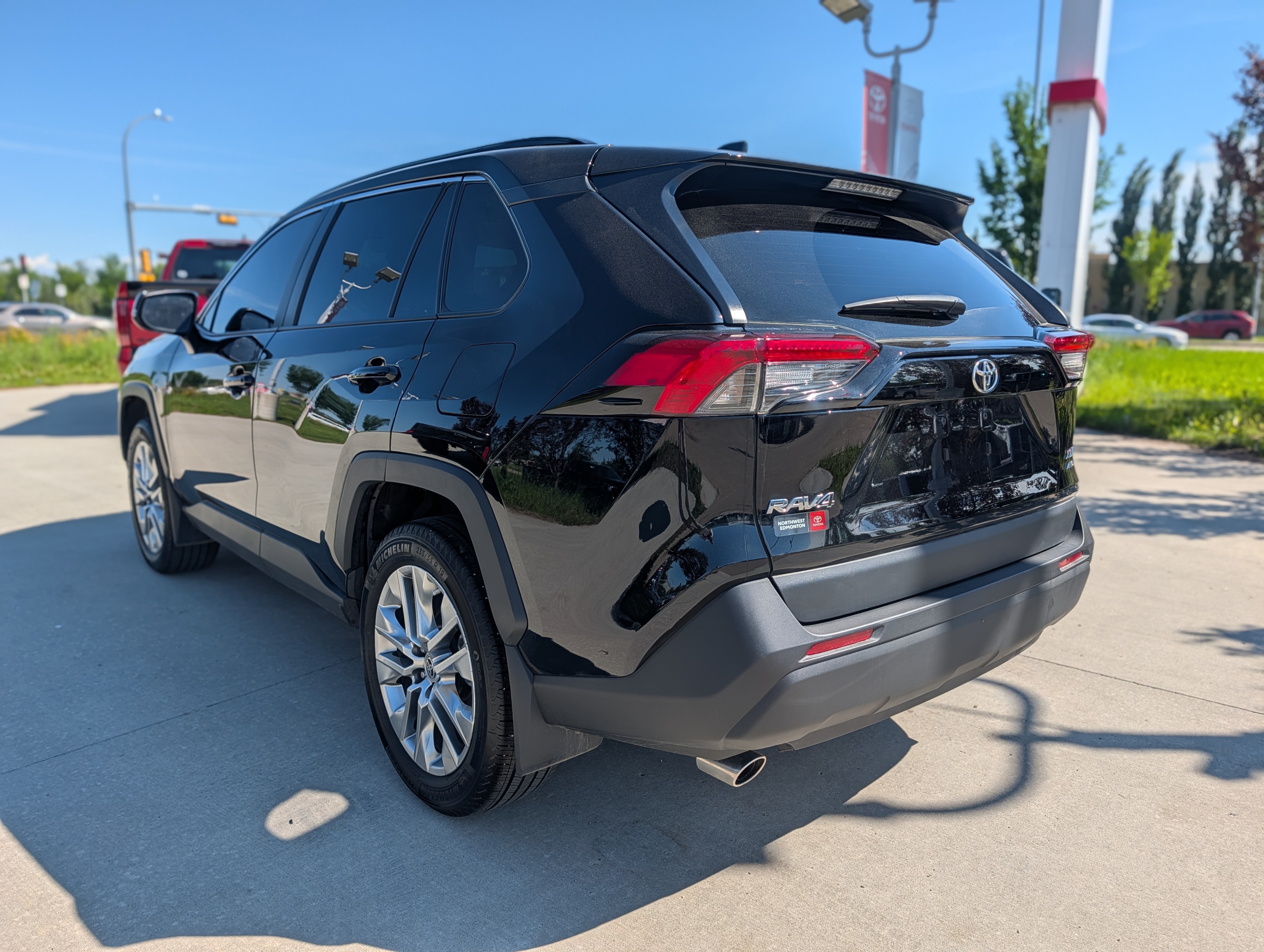 2024 Toyota RAV4 - photo 5