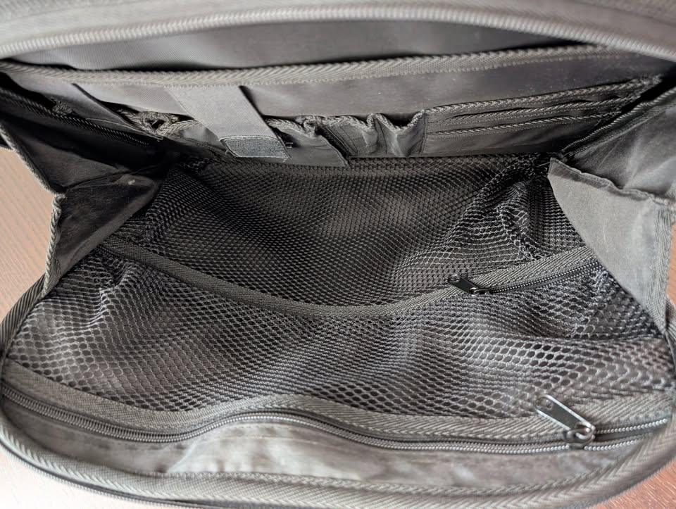 Black Briefcase, 16" x 12" - photo 5