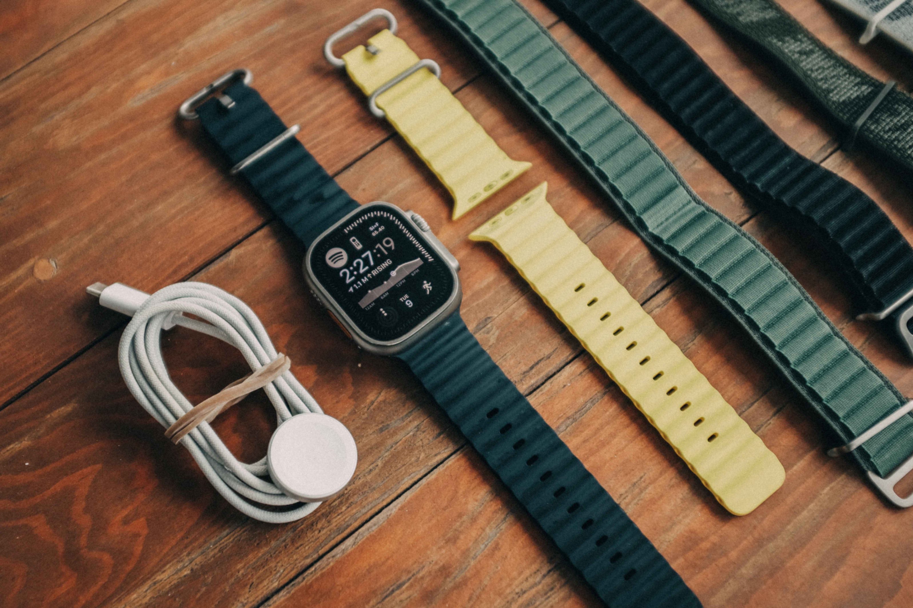⌚️ APPLE WATCH ULTRA (49MM) + 7 ORIGINAL APPLE BANDS