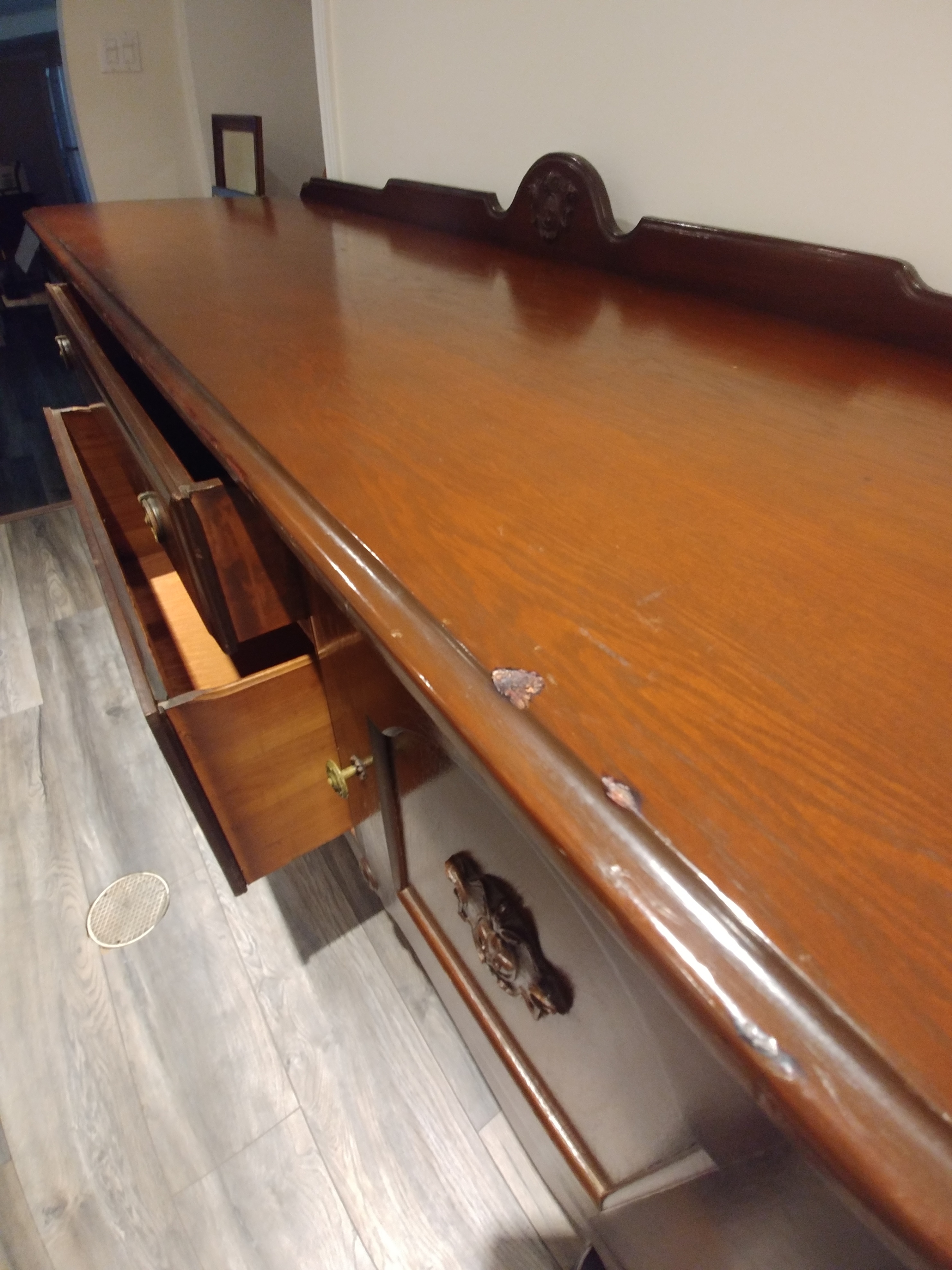 Antique Quebec Solid Wood Dining Set (9-Piece) - photo 4