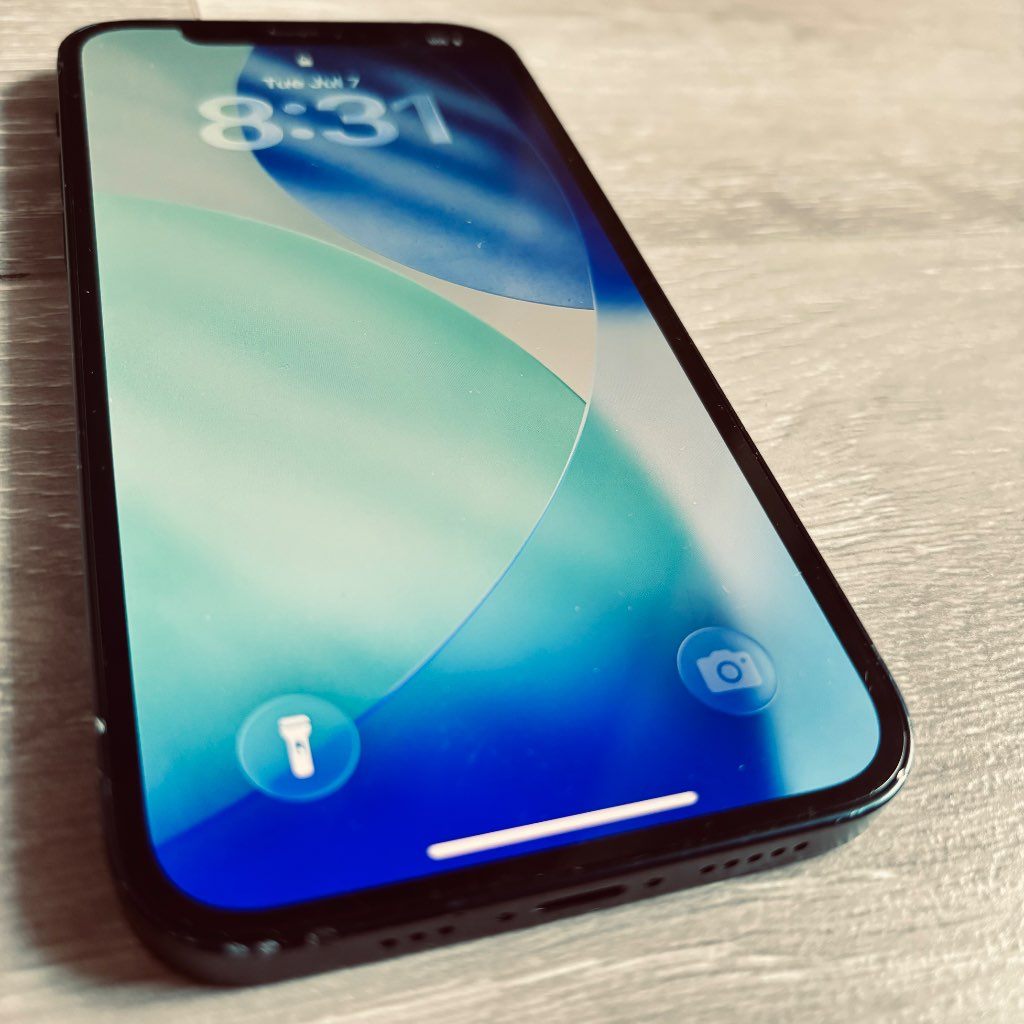iPhone 12