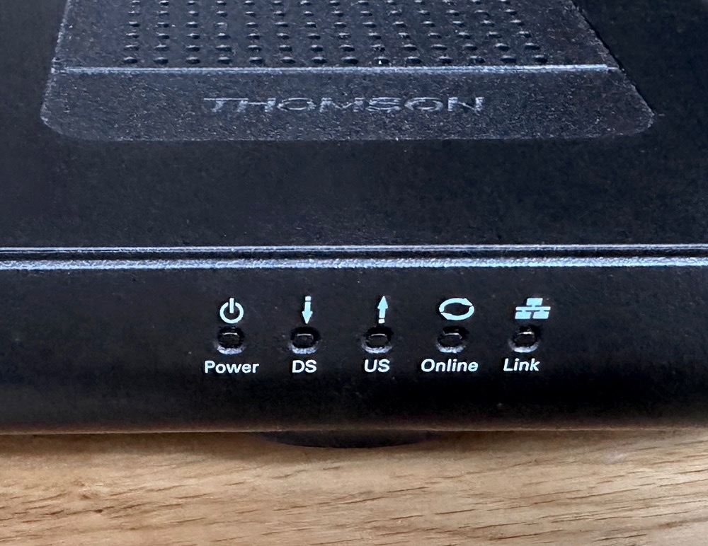 Used THOMSON DCM476 Digital BroadBand Cable Modem - photo 3