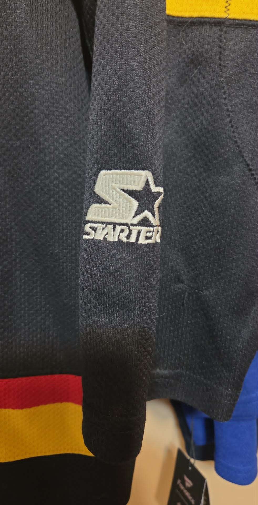 Vintage Vancouver Canucks jersey - photo 5