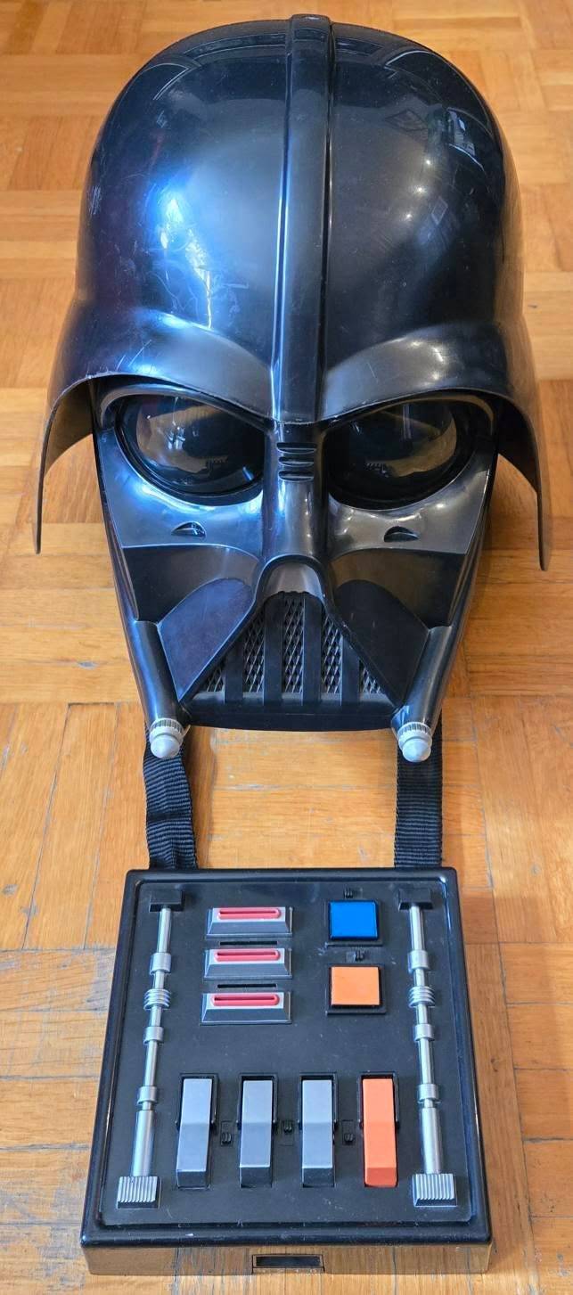 Darth Vader Helmet and Darth Vader Piggy Bank - photo 2