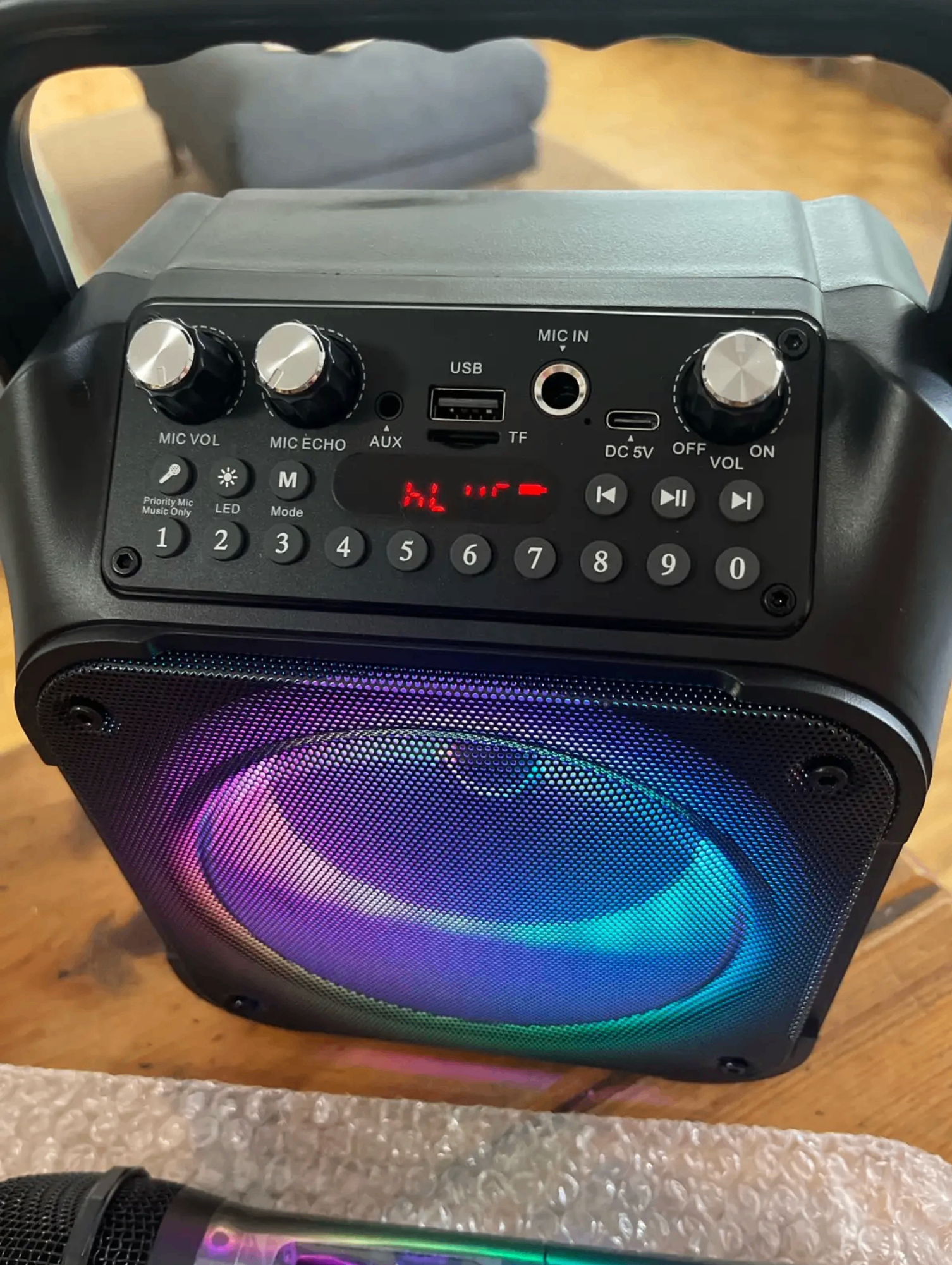 Karaoke Machine - Portable, 4 Mics, New - photo 5