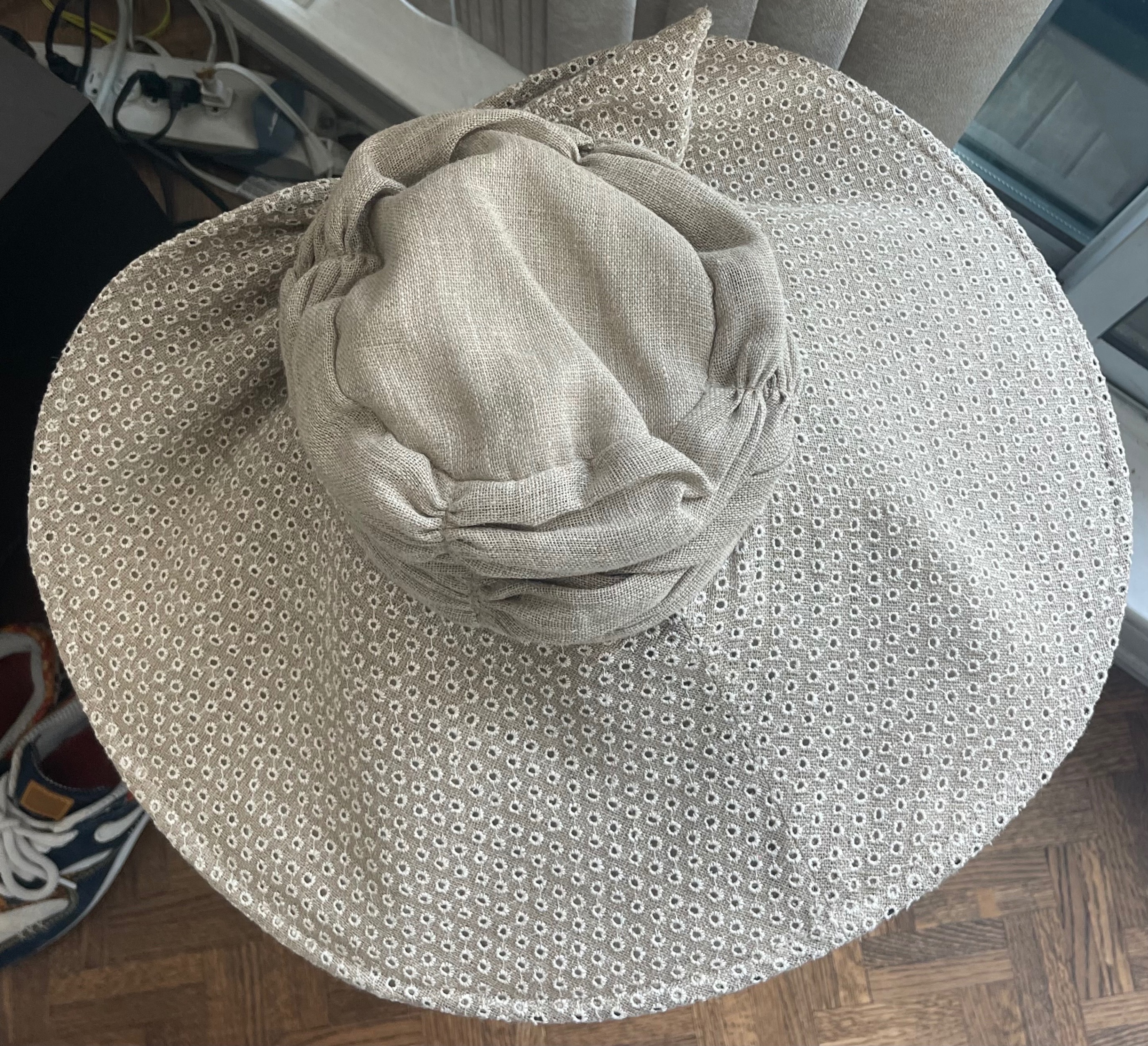Vintage Kokin NY Couture Wide-Brim 7" Linen Hat (Holt Renfrew) - photo 2