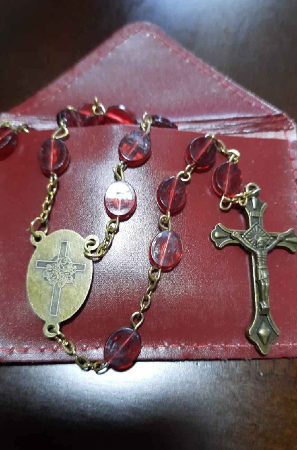 2 Vintage Rosaries with pouch Ron cross Imprint - photo 3