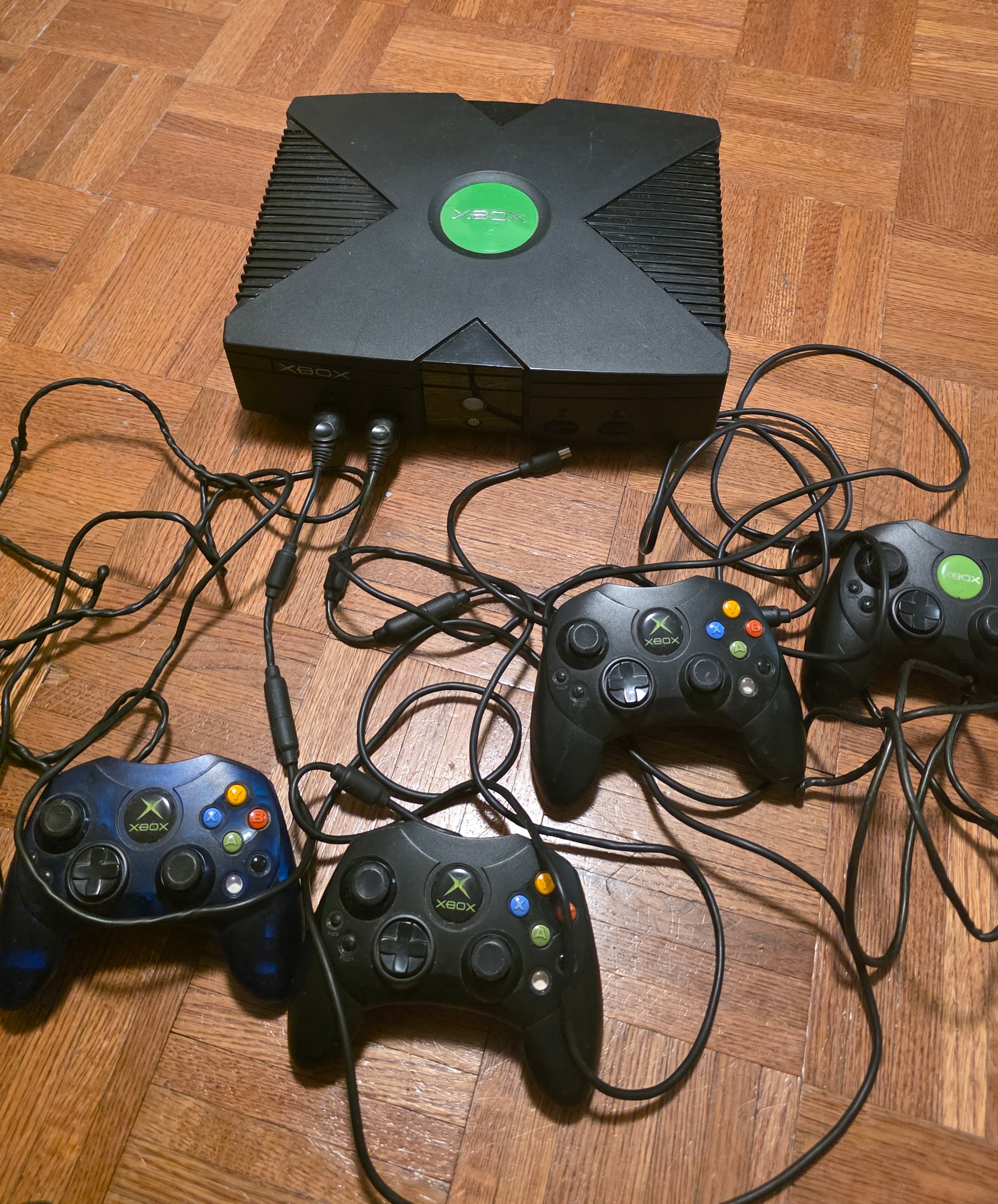 Original Xbox Console + 4 Controllers - Untested