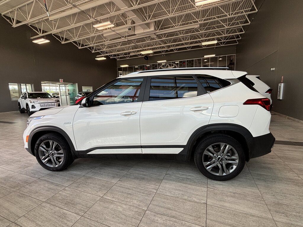 2022 Kia Seltos - photo 4