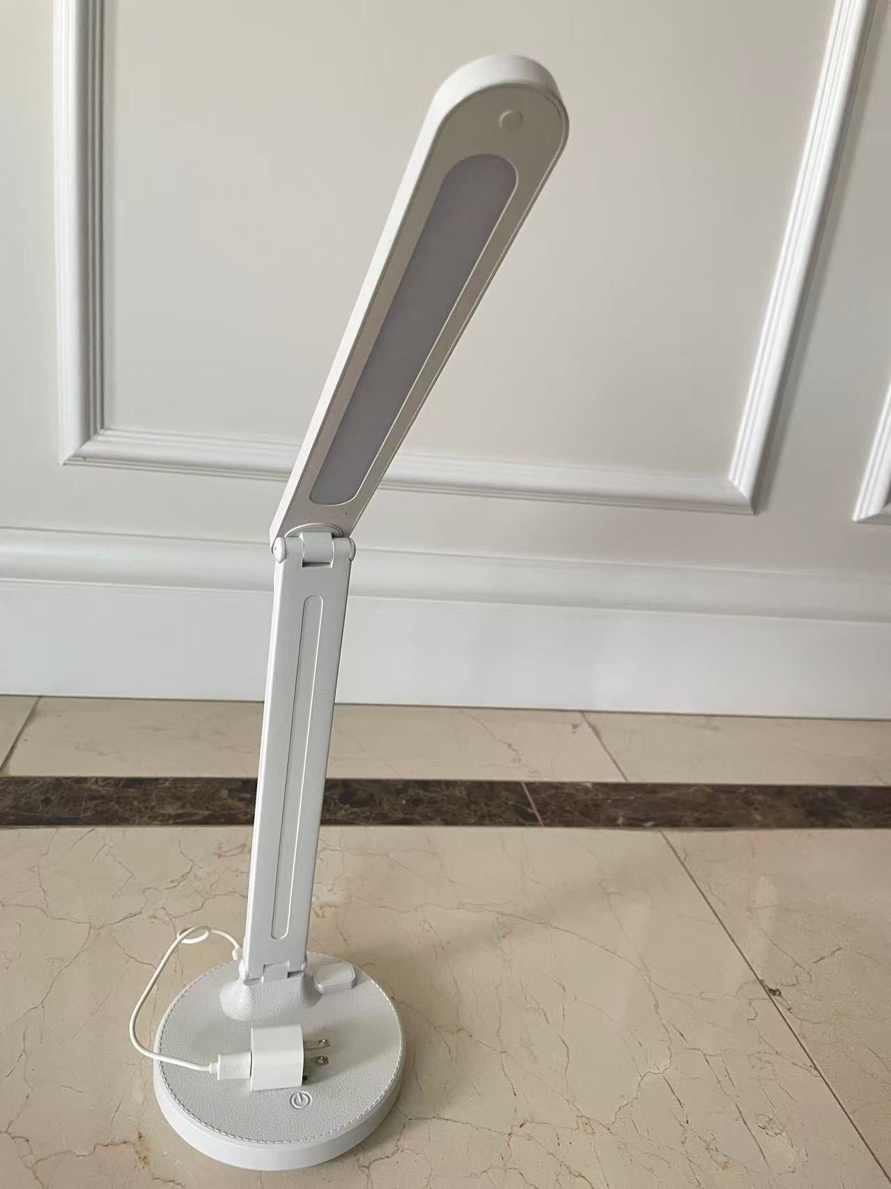 White LED Desk Lamp with Charger - photo 2