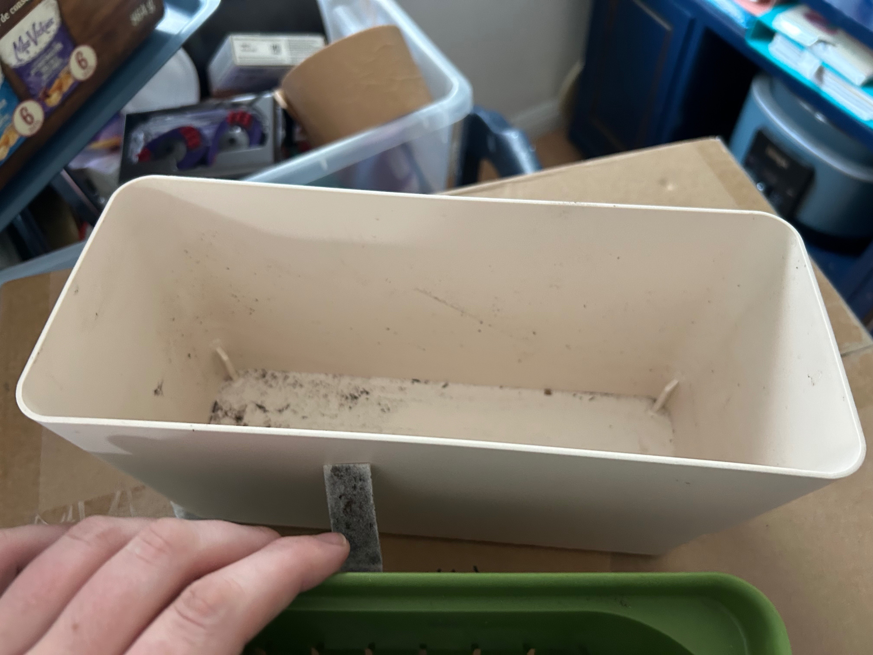 Self-Watering Green/White Planter - photo 2