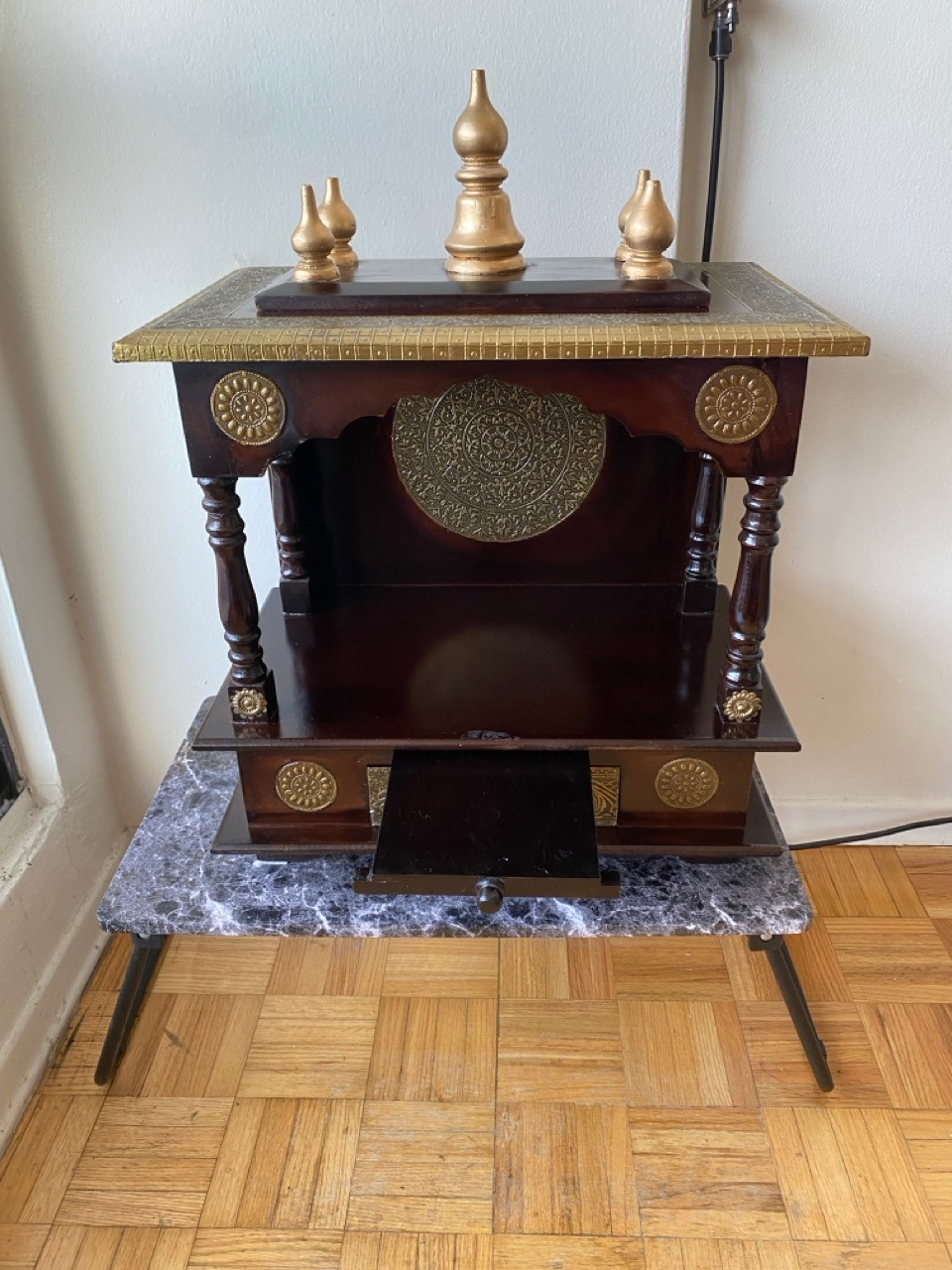 Wooden Pooja Mandir + Solid Brass Samai (Oil Lamps) - photo 3
