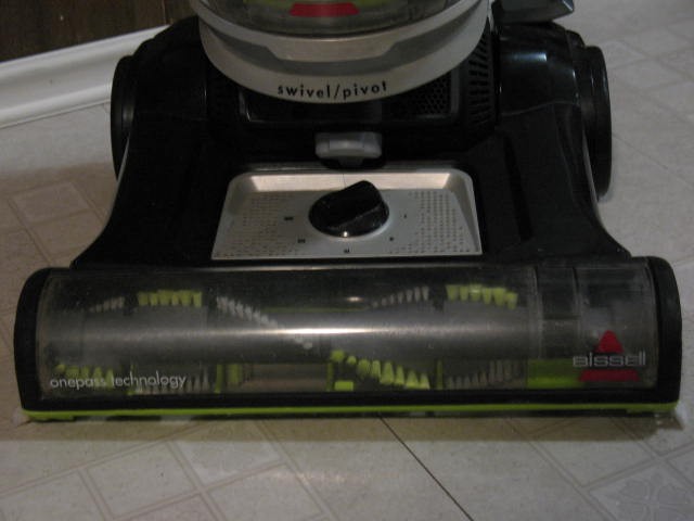 BISSELL Power Groom Swivel Pet Vacuum Cleaner - photo 3