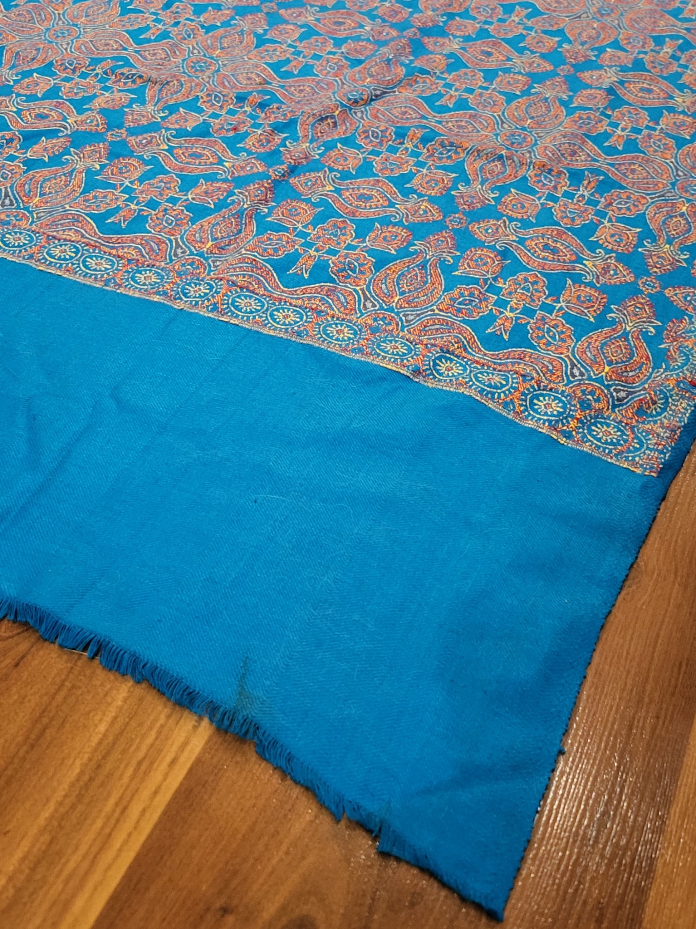 Large beautiful scarf - photo 3
