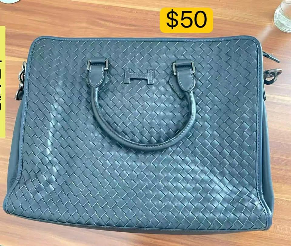 Assorted Purses and Bags - photo 5