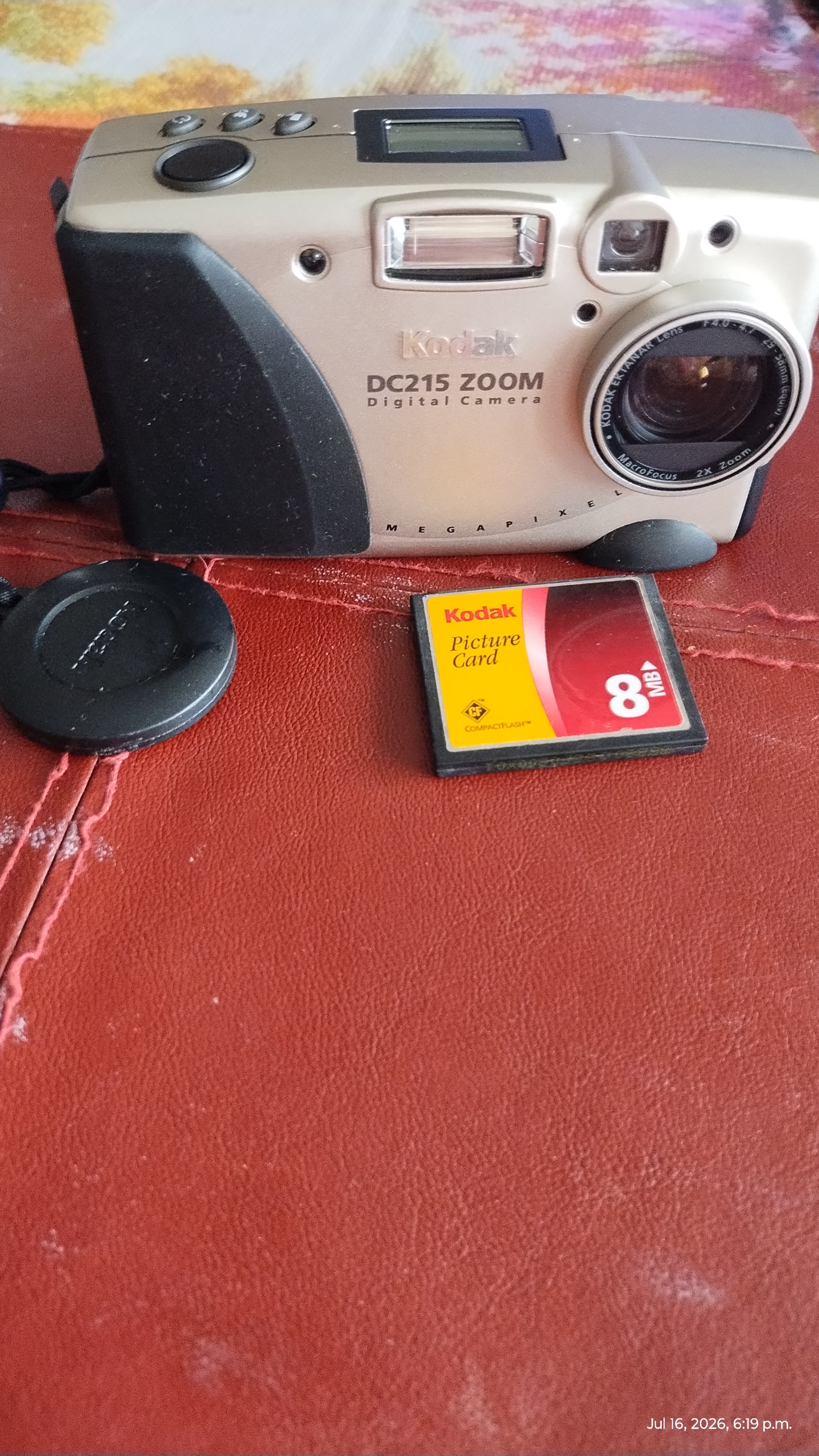 Vintage Kodak DC215 Digital Camera - photo 5