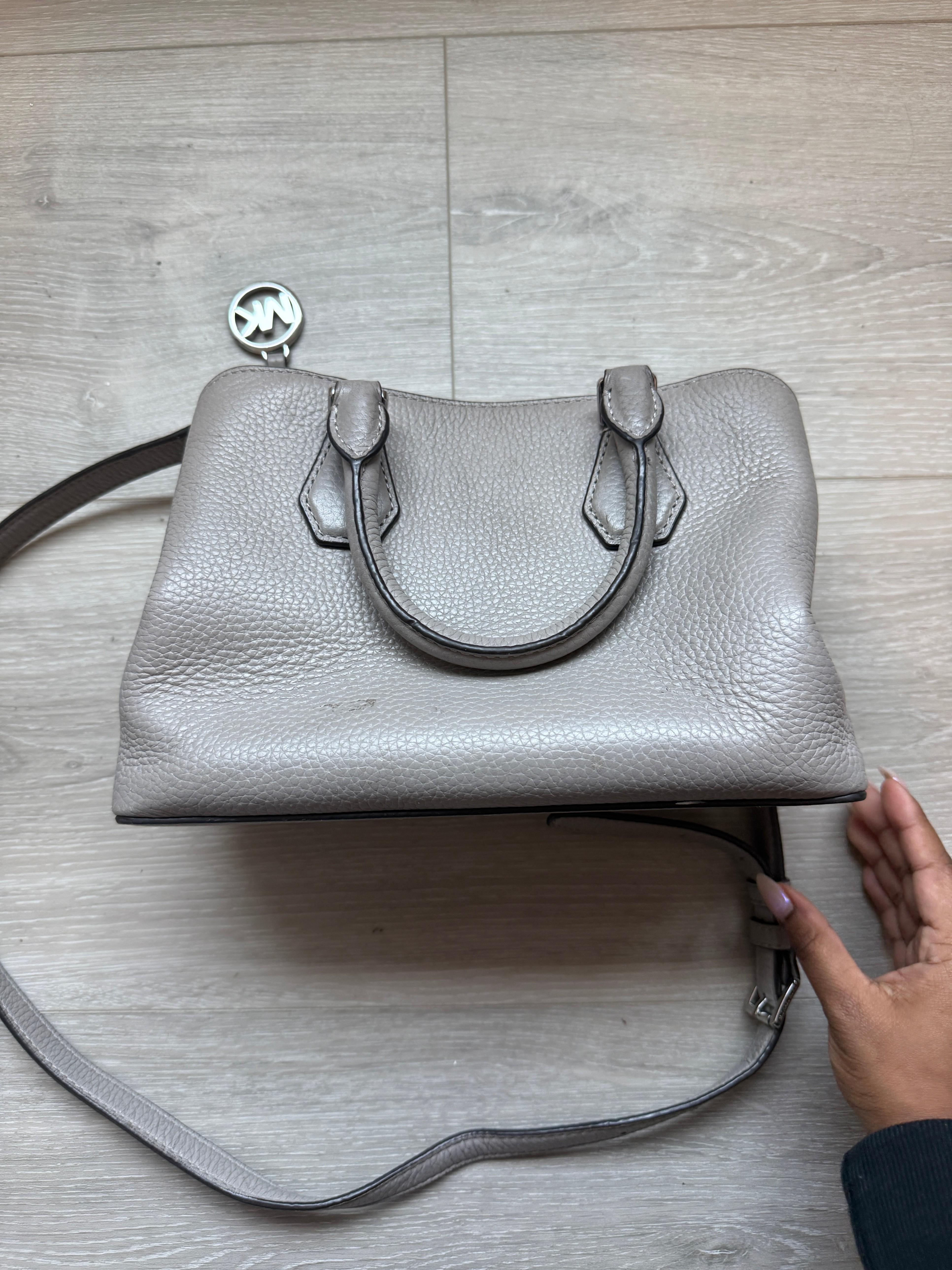 Michael Kors Grey Pebbled Leather Satchel Crossbody - photo 3