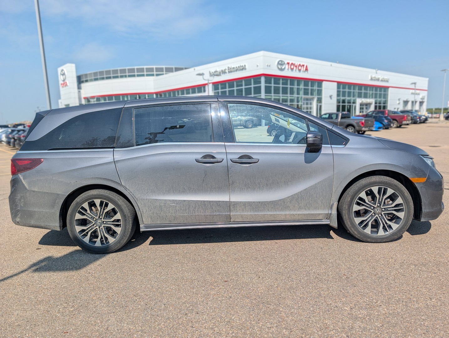 2025 Honda Odyssey - photo 5