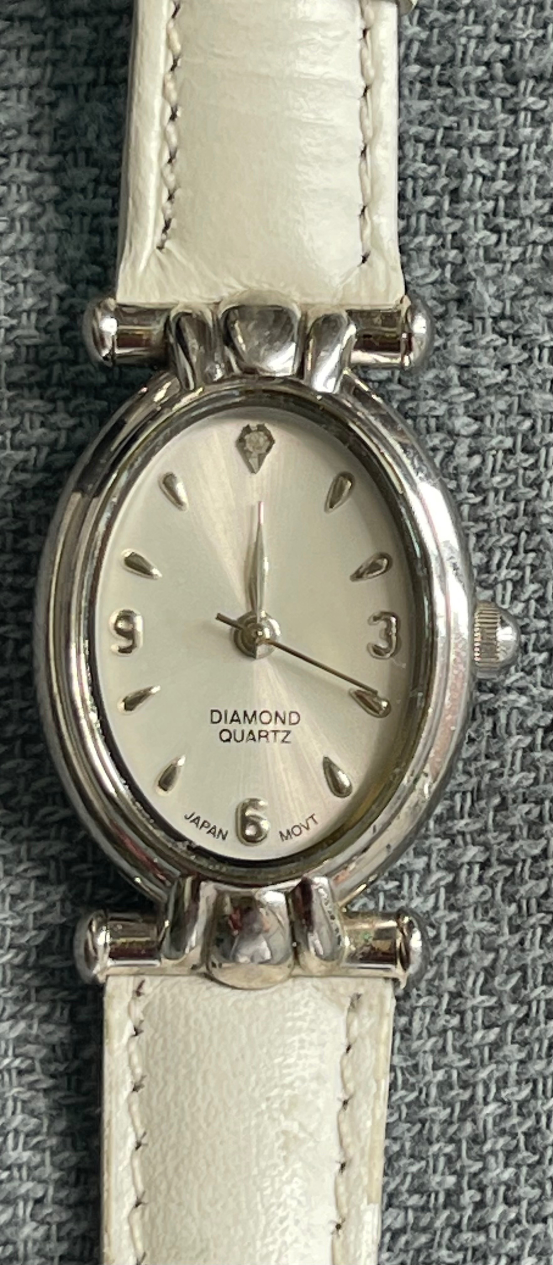 Vintage Diamond Quartz Oval White Watch F94546 (Needs Battery) - photo 3