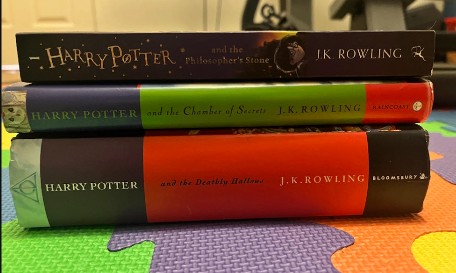 Harry Potter Books (only includes Books 1, 2, 7)