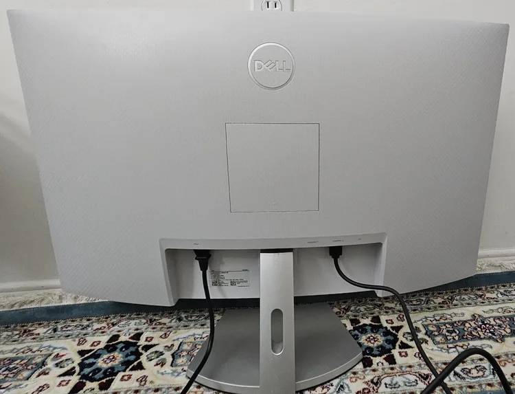 Dell 32” Curved Monitor S3222HN – Broken Screen – For Parts Only - photo 3