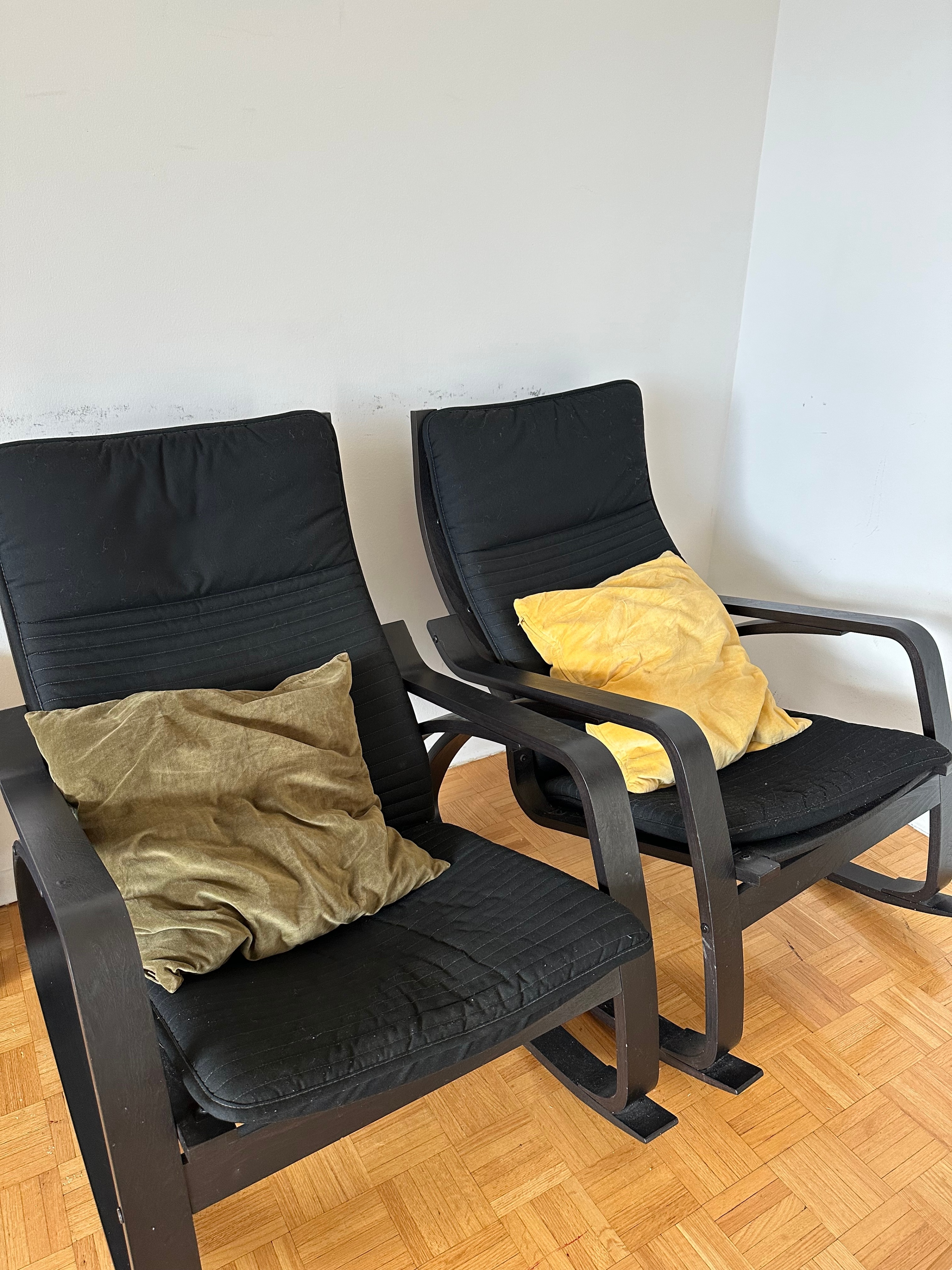 IKEA POÄNG Armchair Set (2 Chairs) – Black Cushions - photo 2