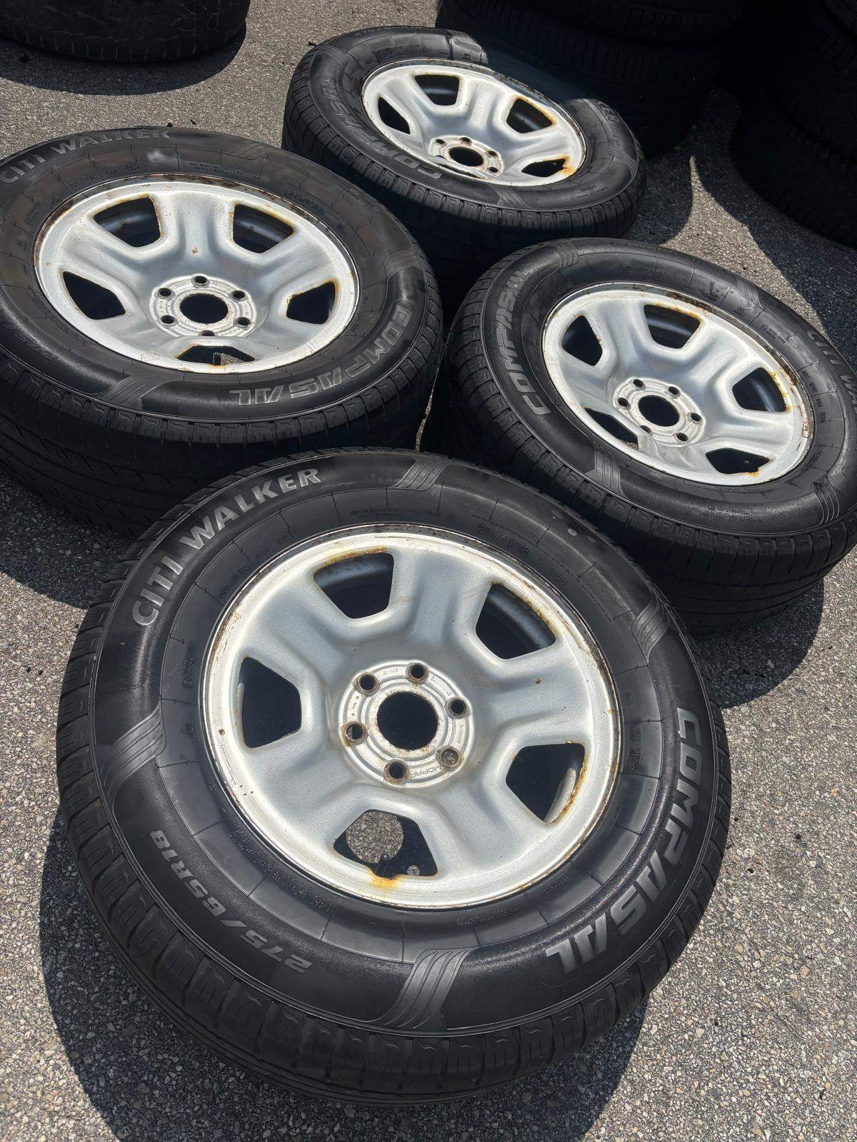 OEM 18”RAM 1500/ Jeep Wagoneer rims(6x139)+275/65/R18 tires - photo 2