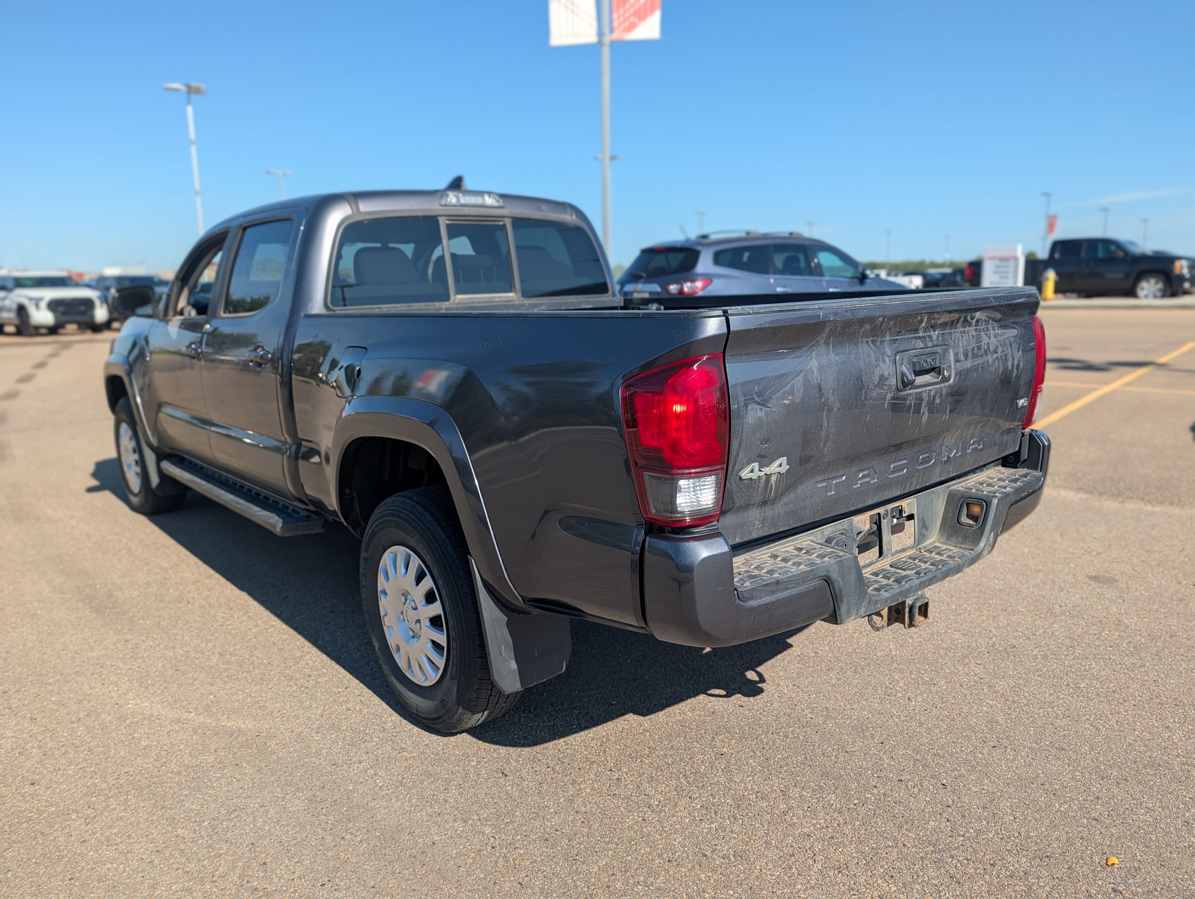 2022 Toyota Tacoma - photo 3