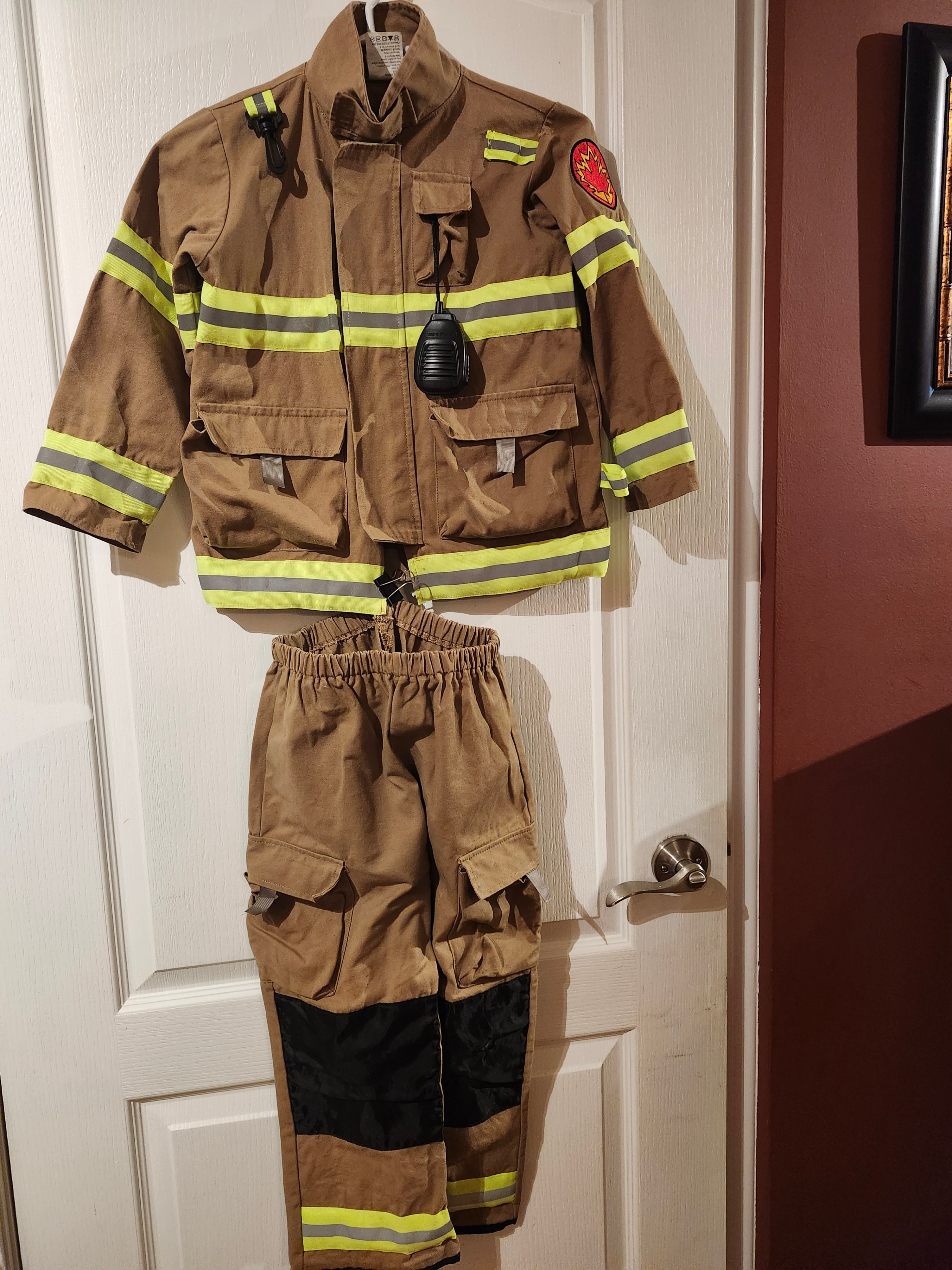 Costumes, Fireman S7-8; Police S8-10