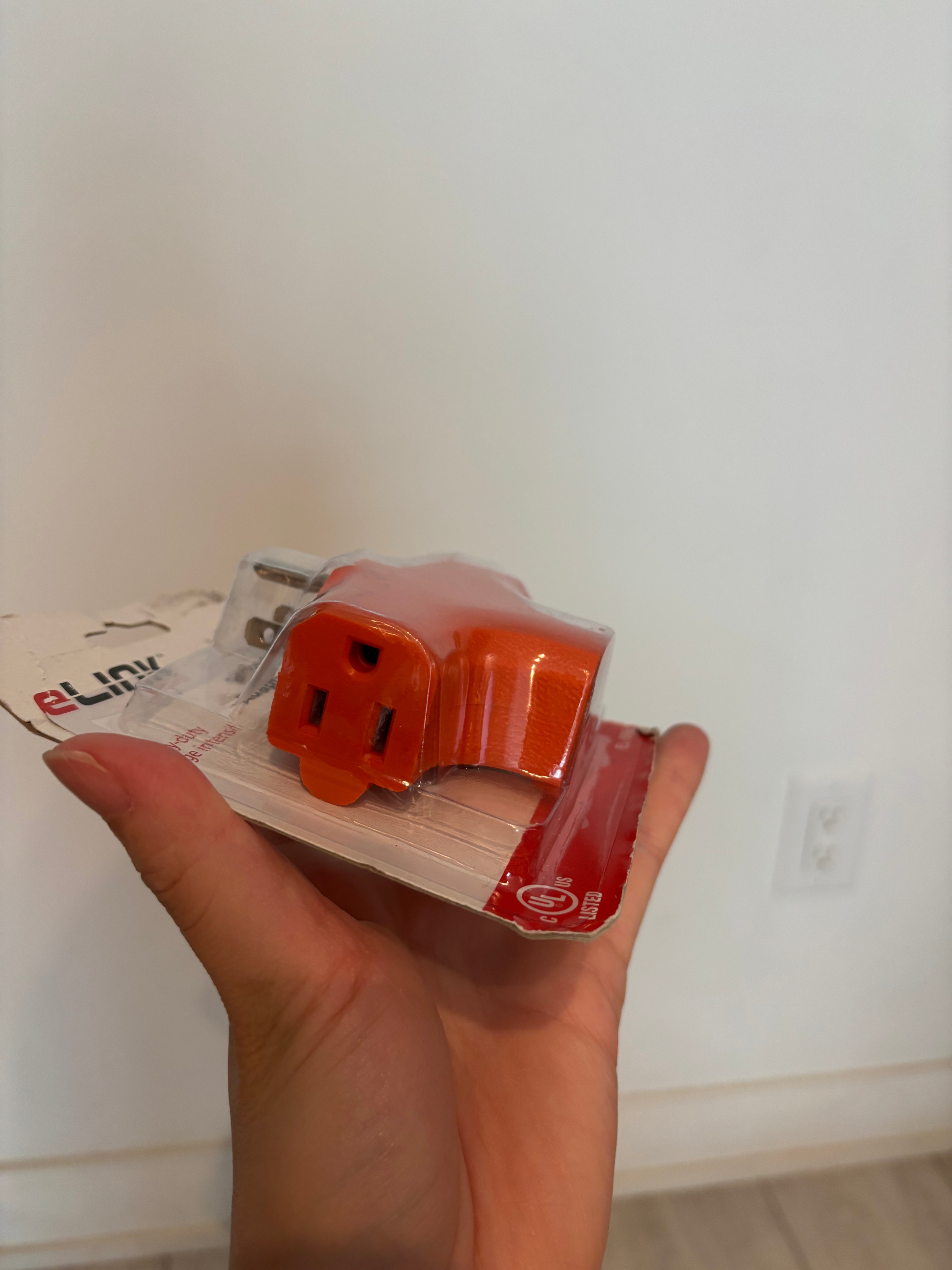 3 Outlet Grounded Adaptor - photo 2