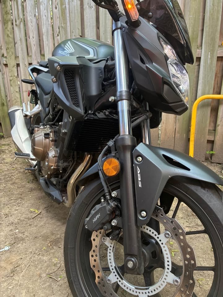 Honda CB500F - photo 2