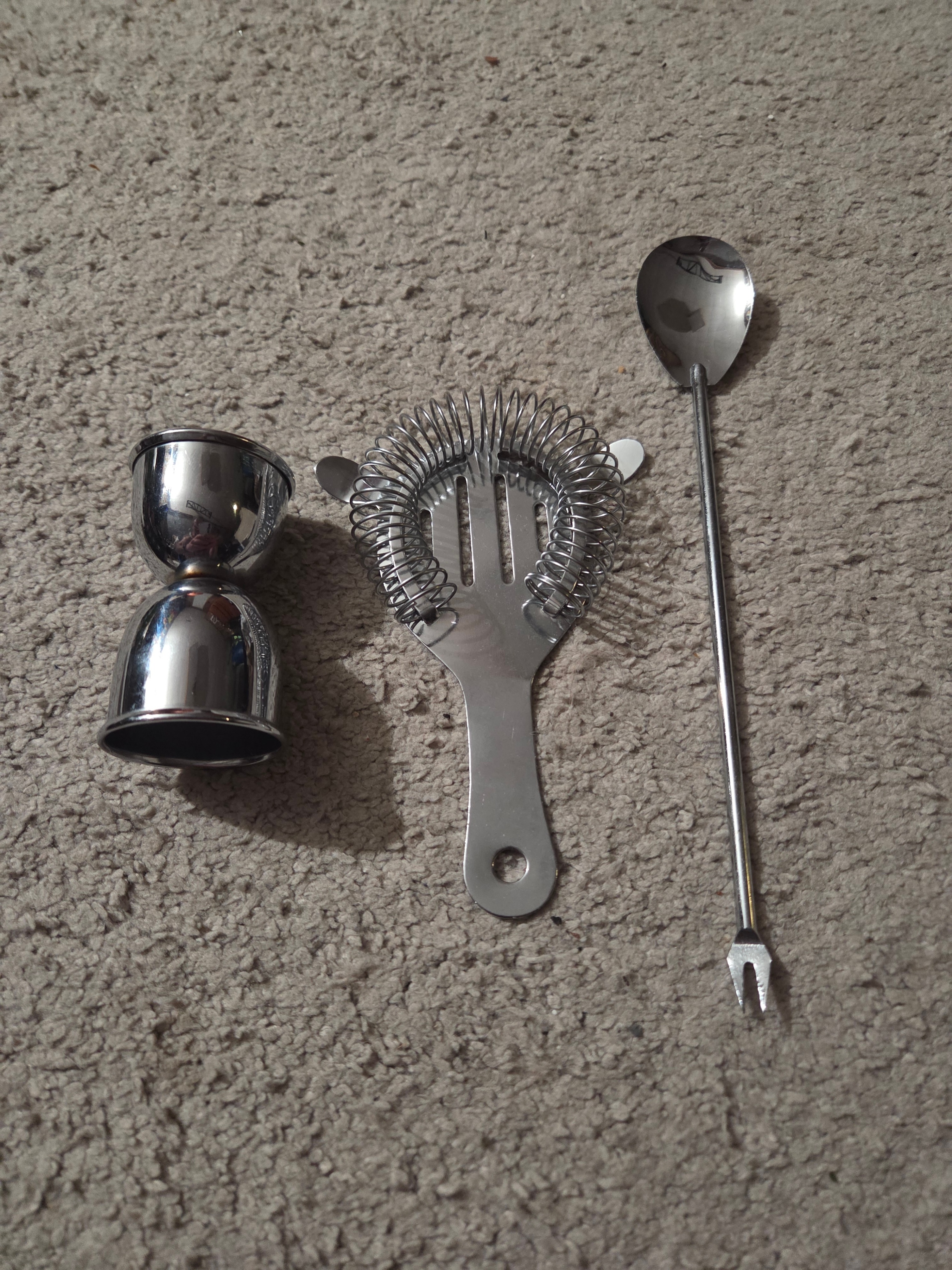 3 Stainless Steel Bar Tools – Cocktail Strainer, Jigger & Spoon