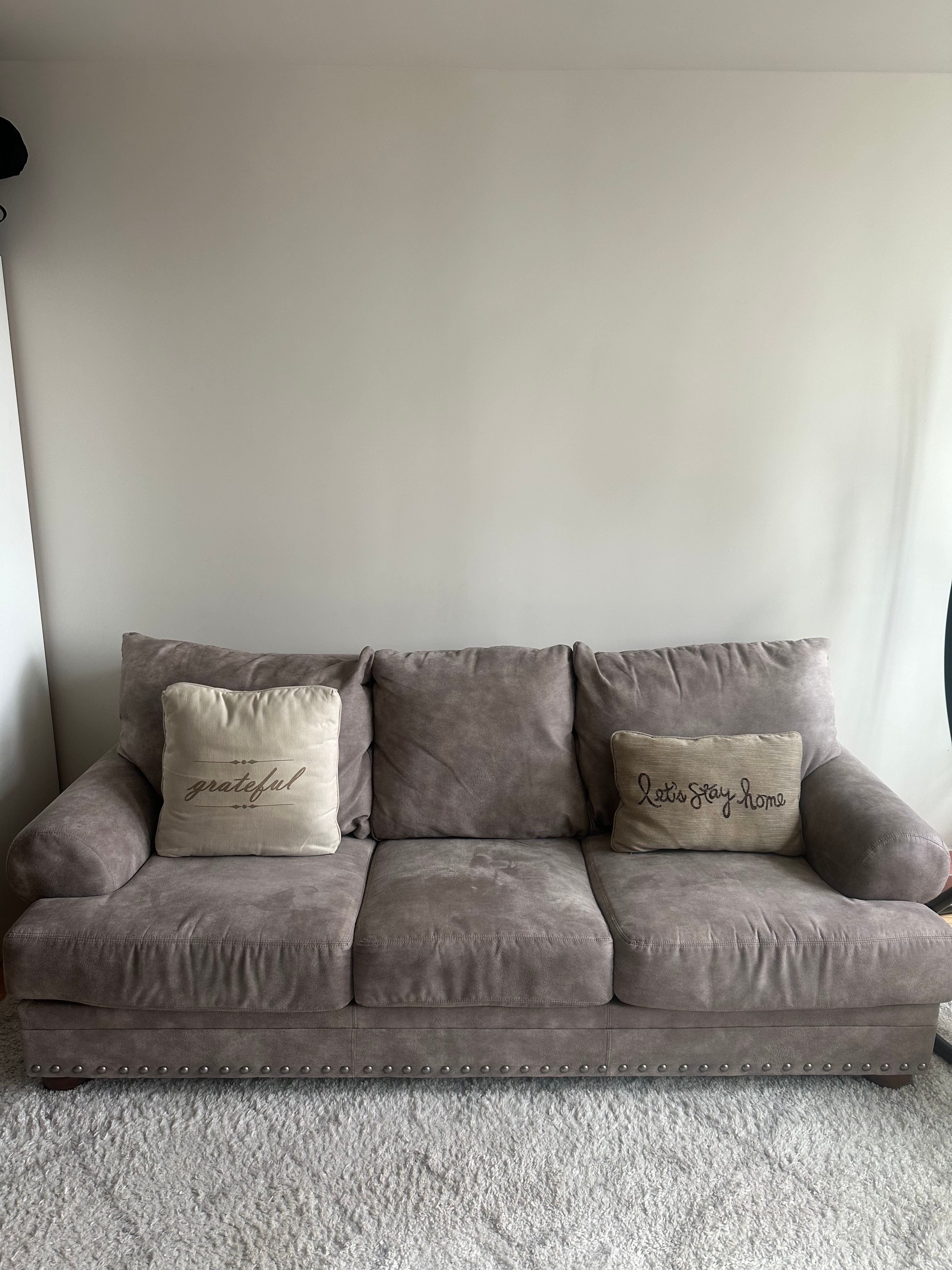 Briarcliff Loveseat