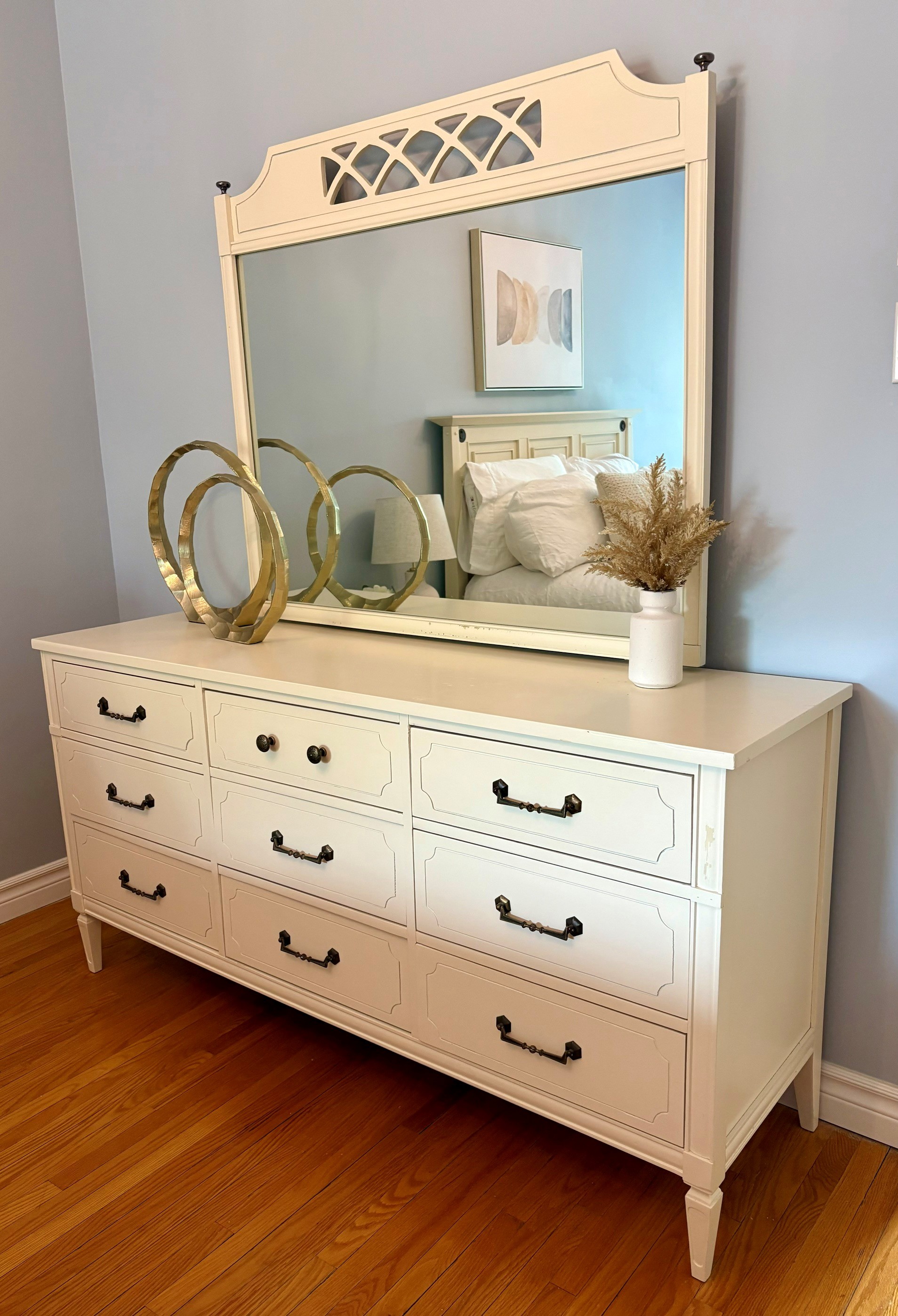 Cream Bedroom Set
