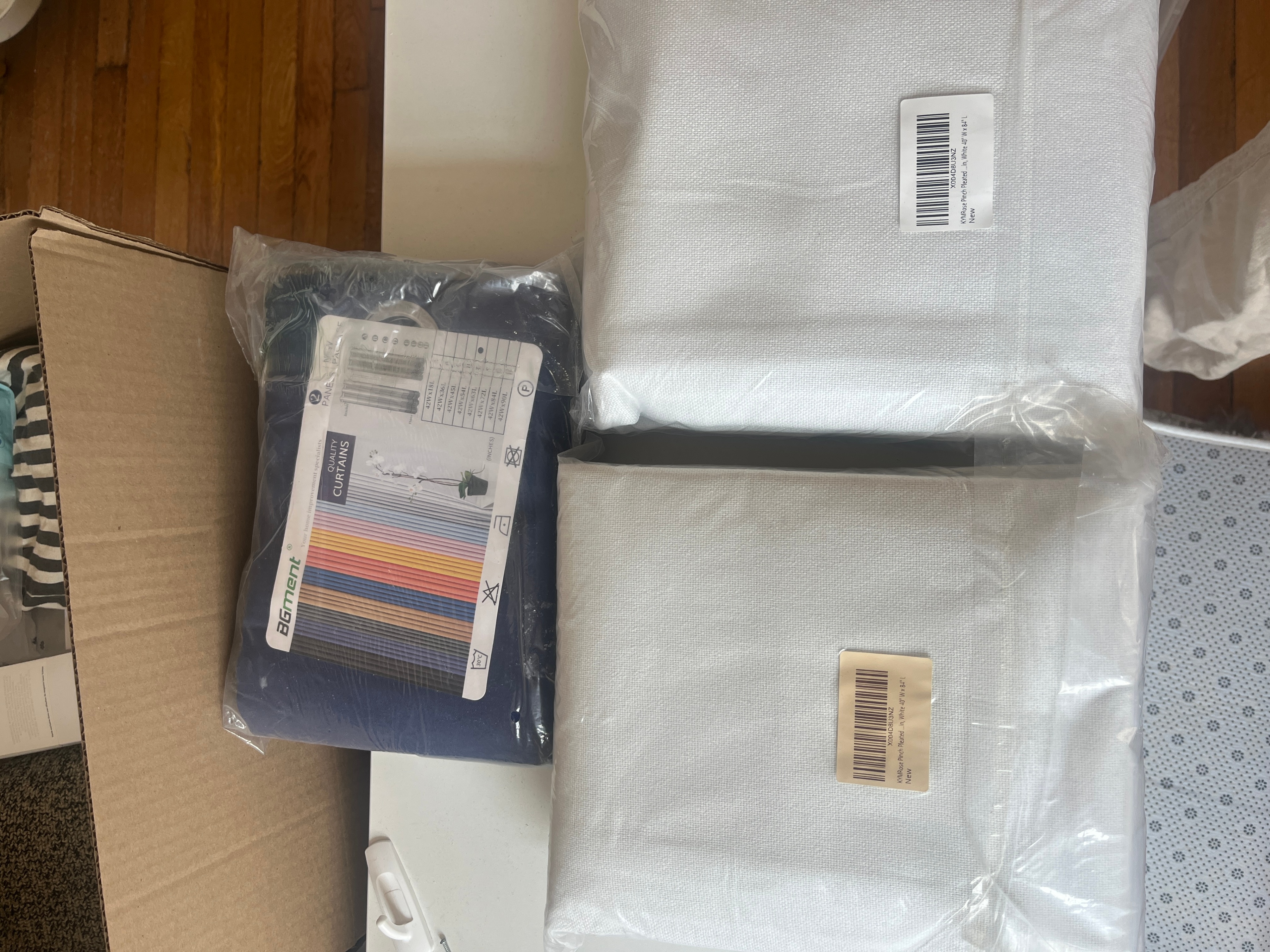 NEVER USED White Pleated Linen BLACK OUT Curtains 84 Inch Length - photo 2