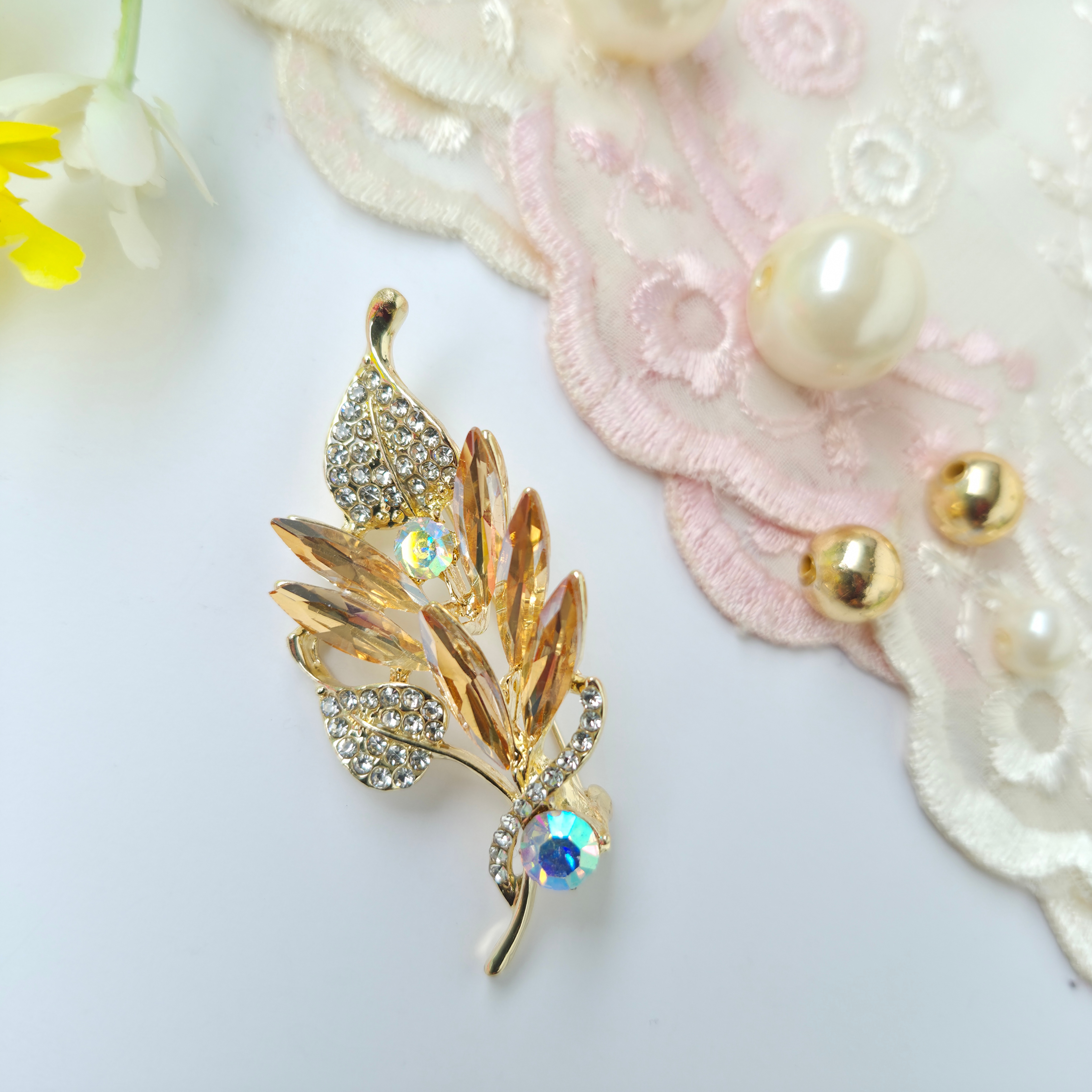 ✨ Champagne Gold Leaf Brooch by Rabloo Accessories