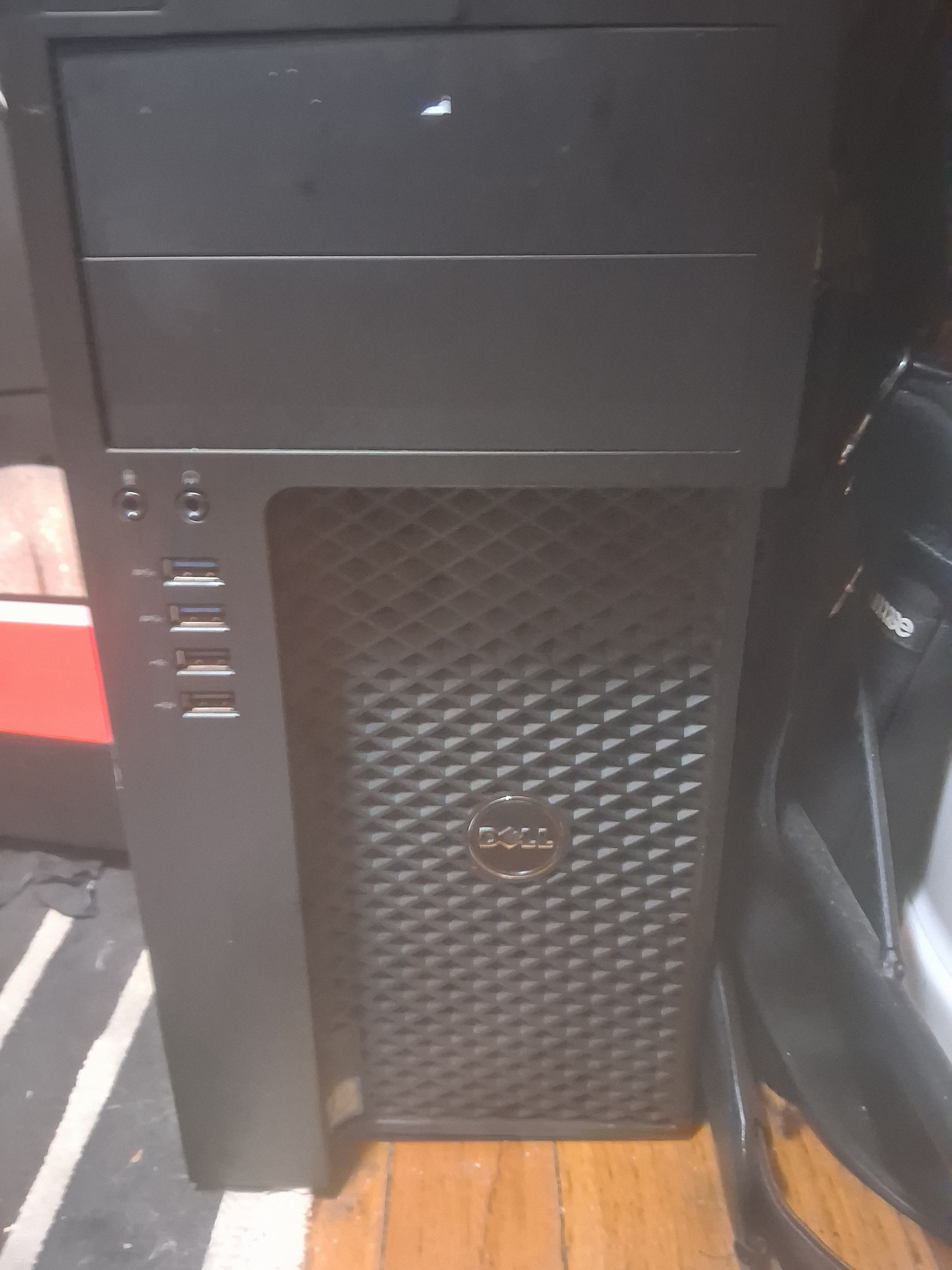 Dell Tower Desktop Computer